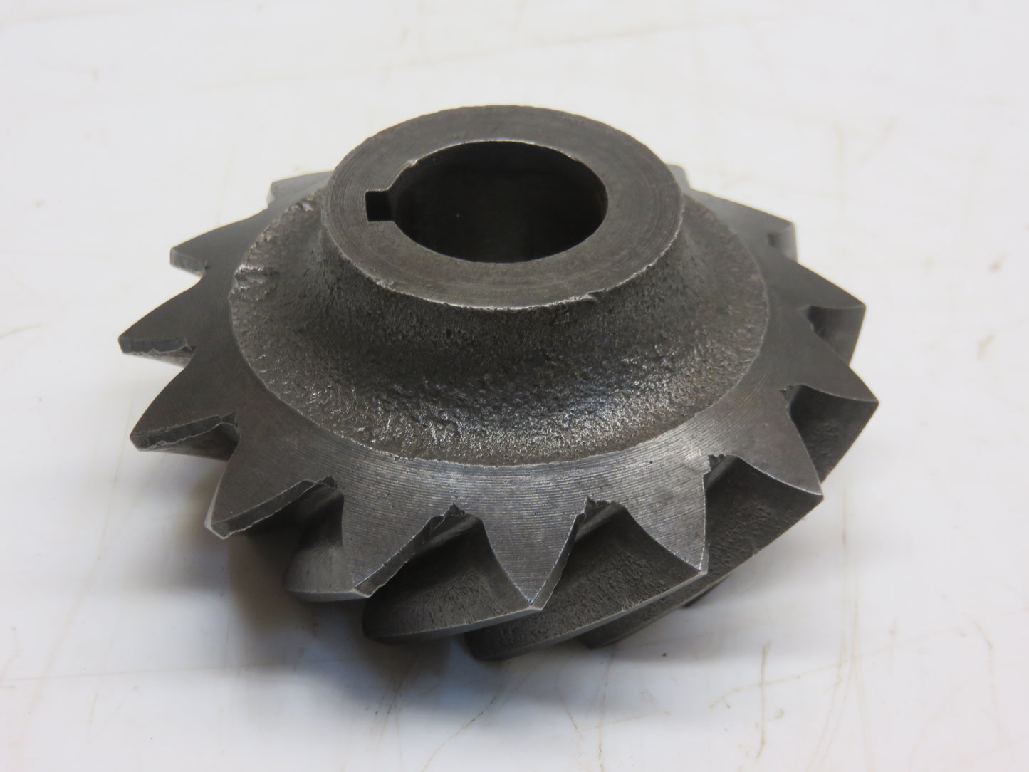 F114R John Deere Fan Shaft Pinion For A, AR, AO, G, 60, 70