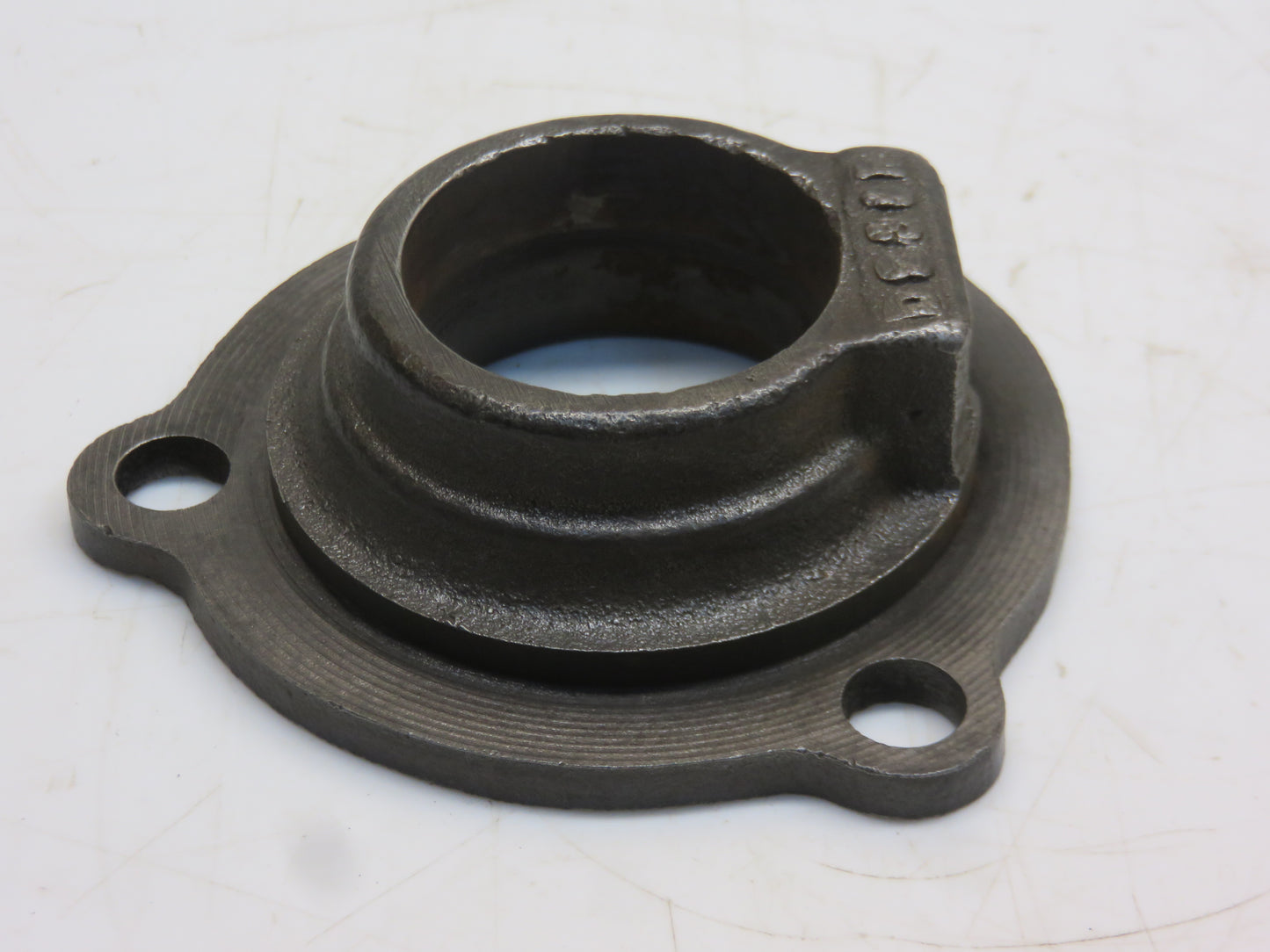 AD2822R, D830R John Deere Left Hand Governor Shaft Bearing Housing For D