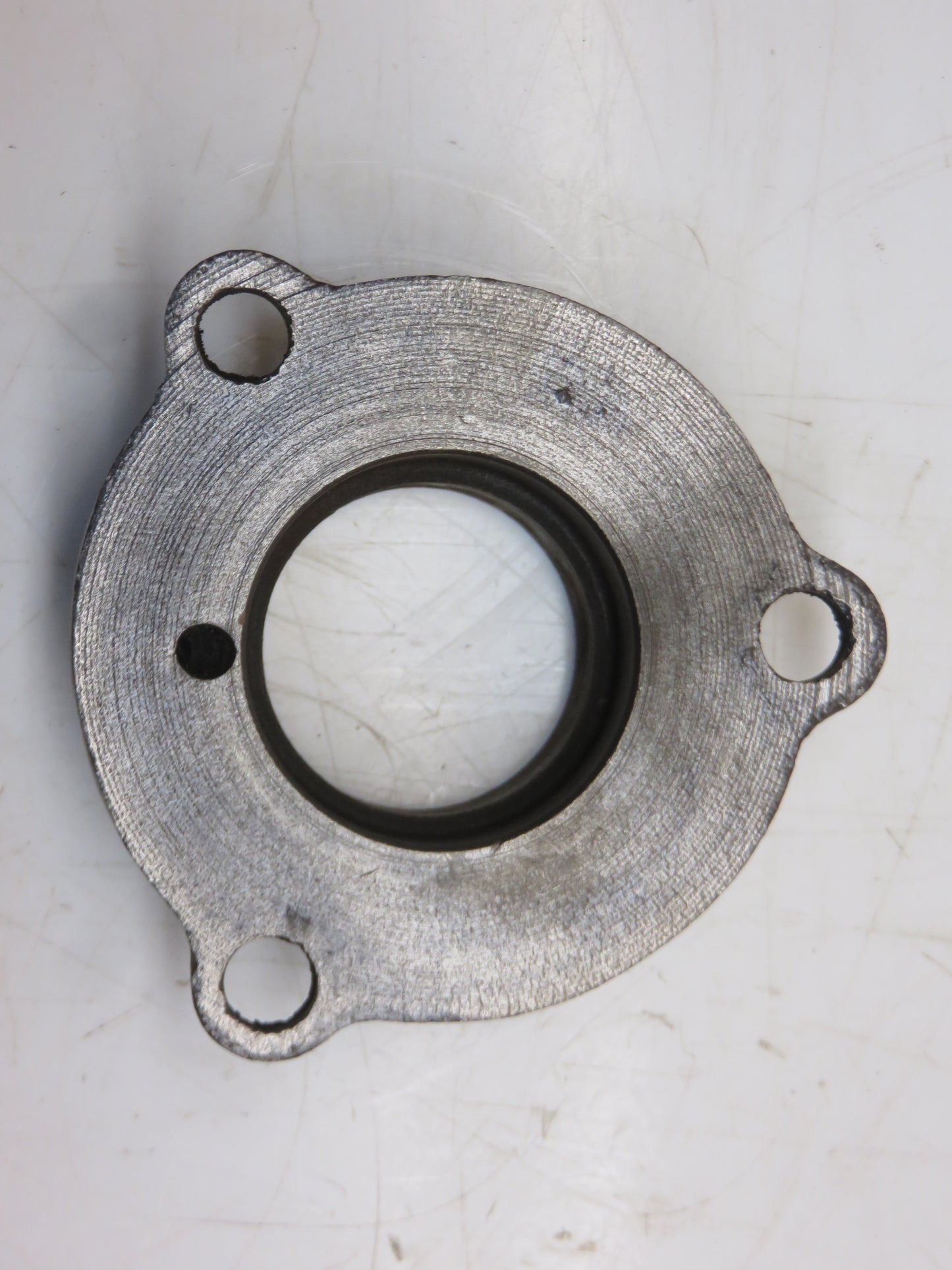 AD2822R, D830R John Deere Left Hand Governor Shaft Bearing Housing For D