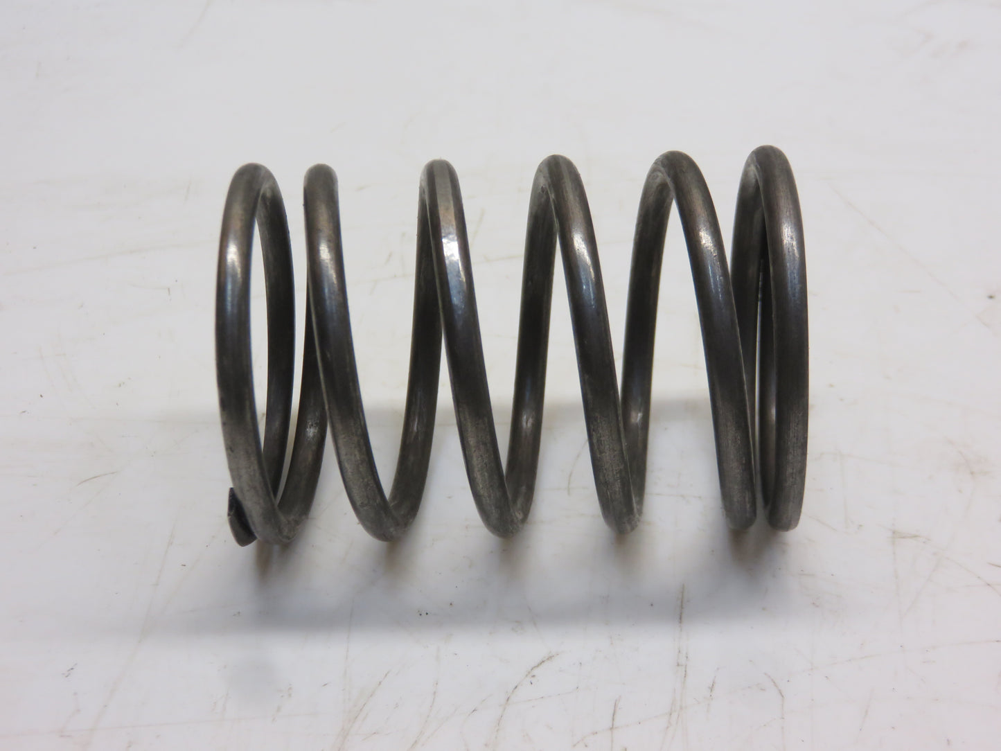 A846R John Deere Fan Bearing Spring For A, AR, AO, G, R, 60, 70, 620, 720, 630, 730