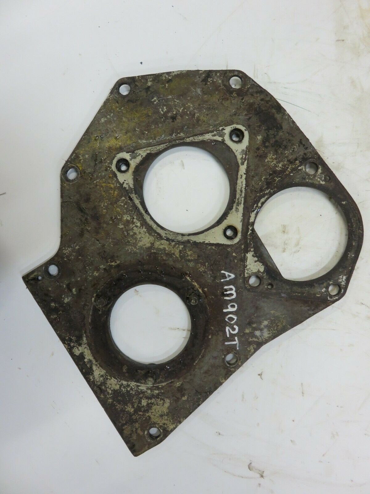 AM902T, AM931T John Deere Front Engine Cover Plate For M, 40, 320, 420, 330, 430