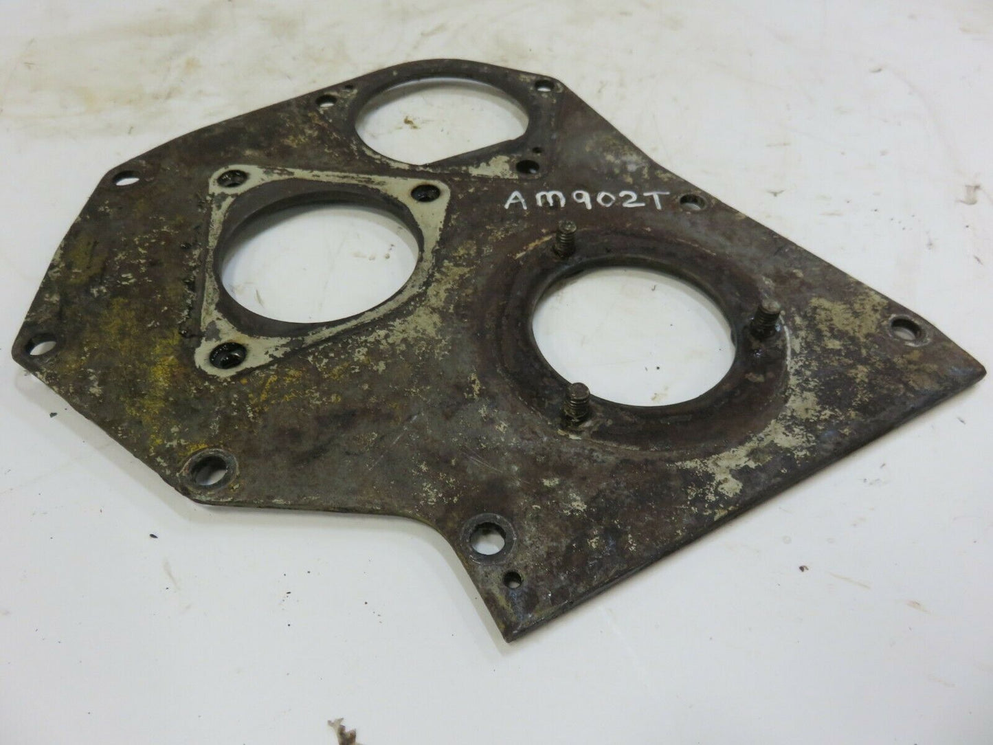 AM902T, AM931T John Deere Front Engine Cover Plate For M, 40, 320, 420, 330, 430