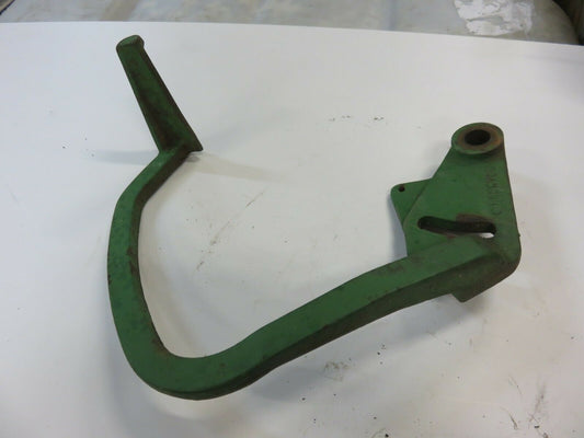 R33570 John Deere Clutch Pedal For Utility And Orchard 3020