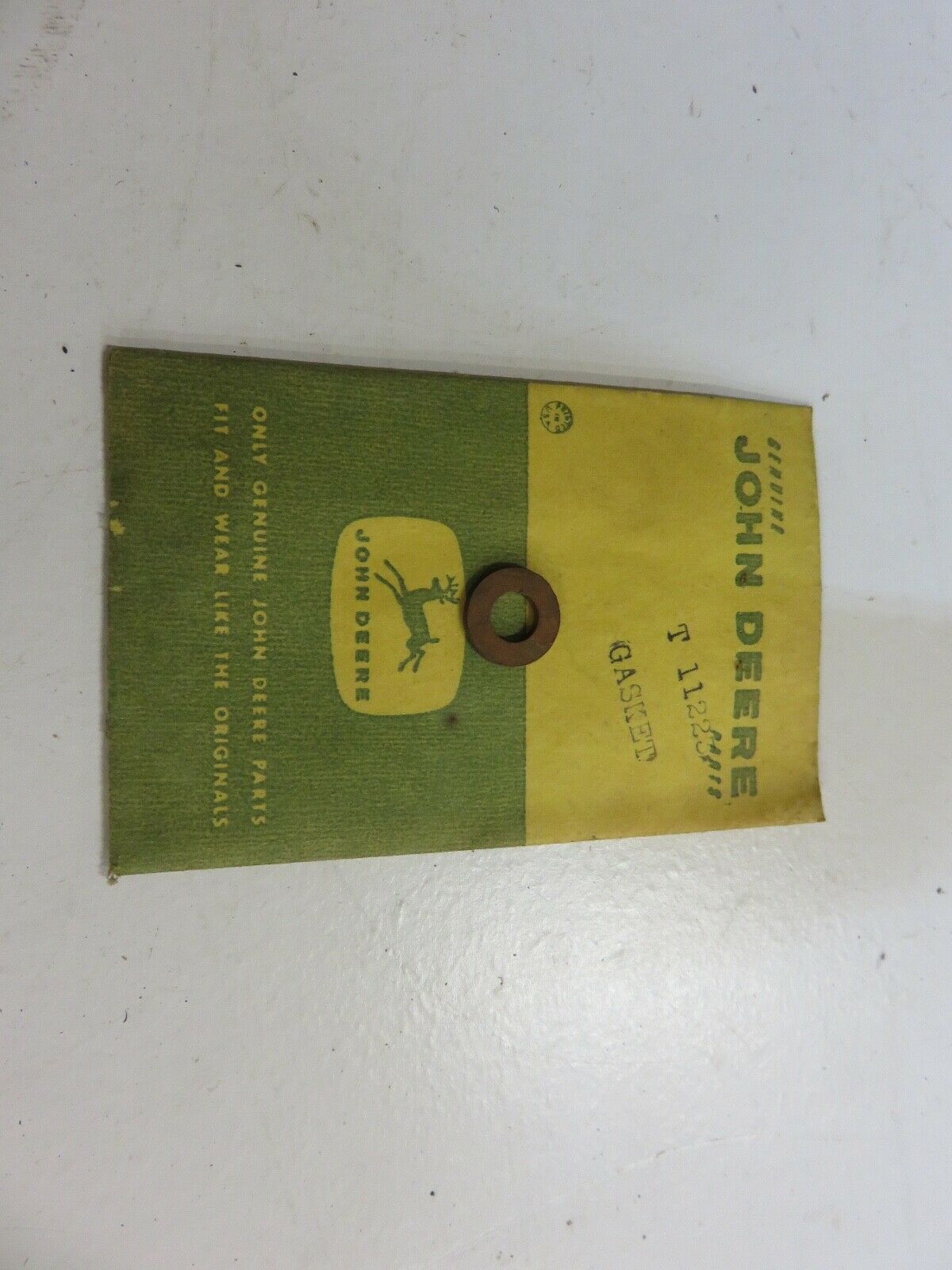 T11223, T16331 John Deere NOS Glow Plug Gasket For Diesel 1010, 2010