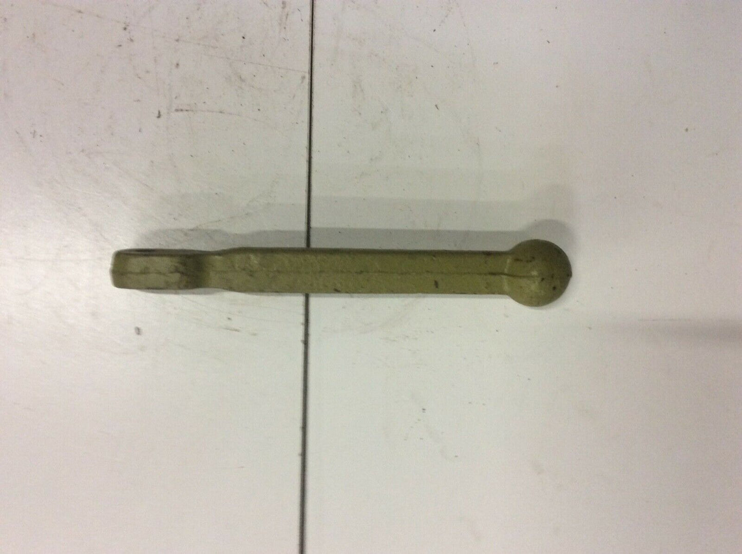 T13858 John Deere NOS 3 Point Hitch Crank Handle For 2010, 2510, 3010, 3020, 4010, 4020