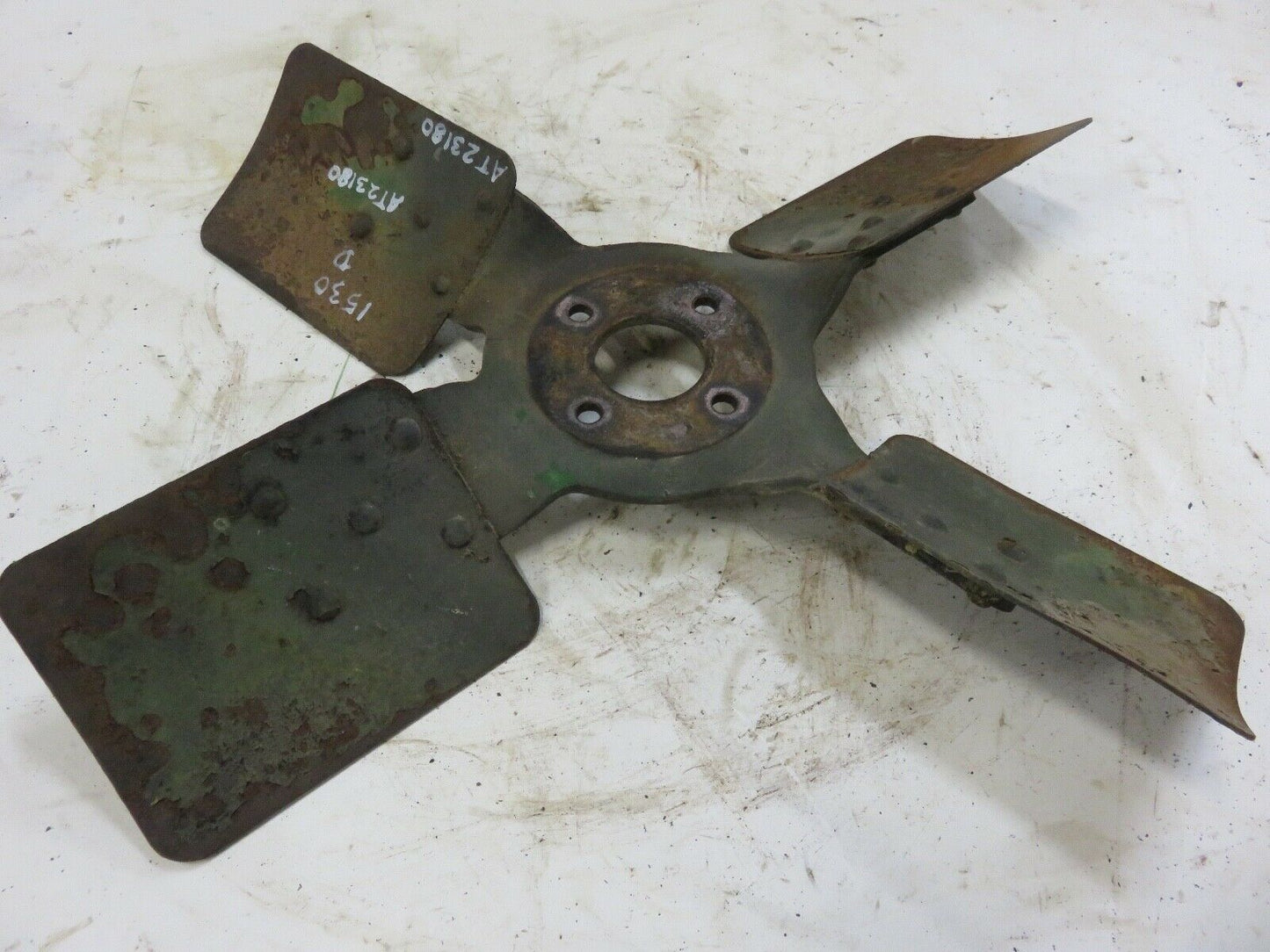 AT23180 John Deere Fan Blade For 1020, 1120, 1520, 2020, 2120, 1030, 1130