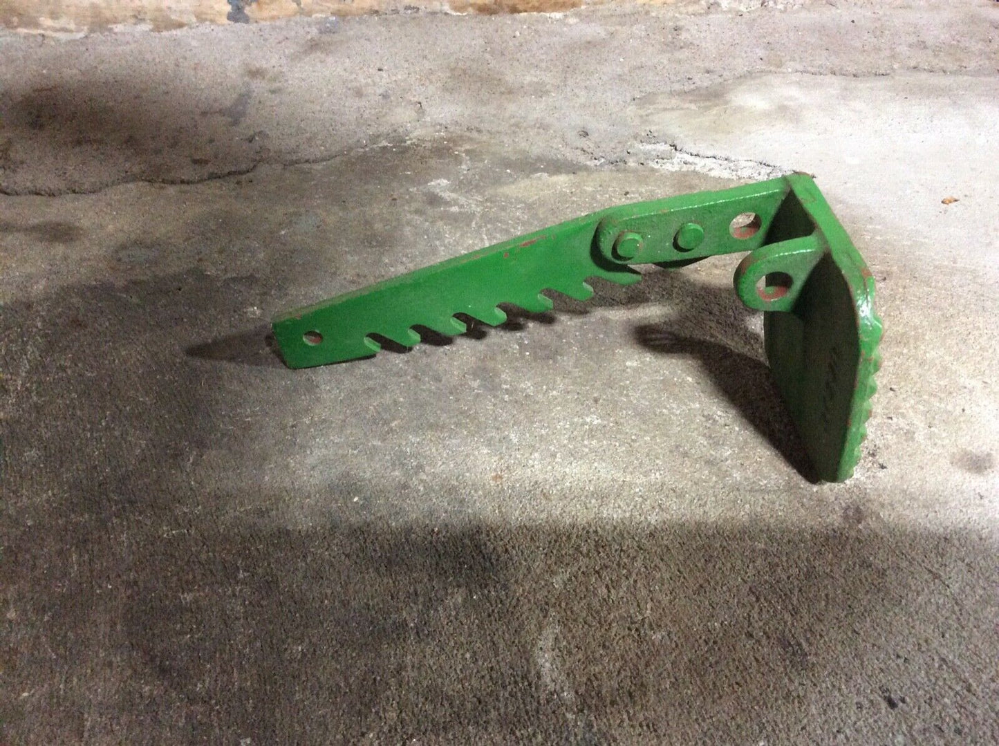 AR1866R, R783R John Deere Repainted Right Brake Pedal For R