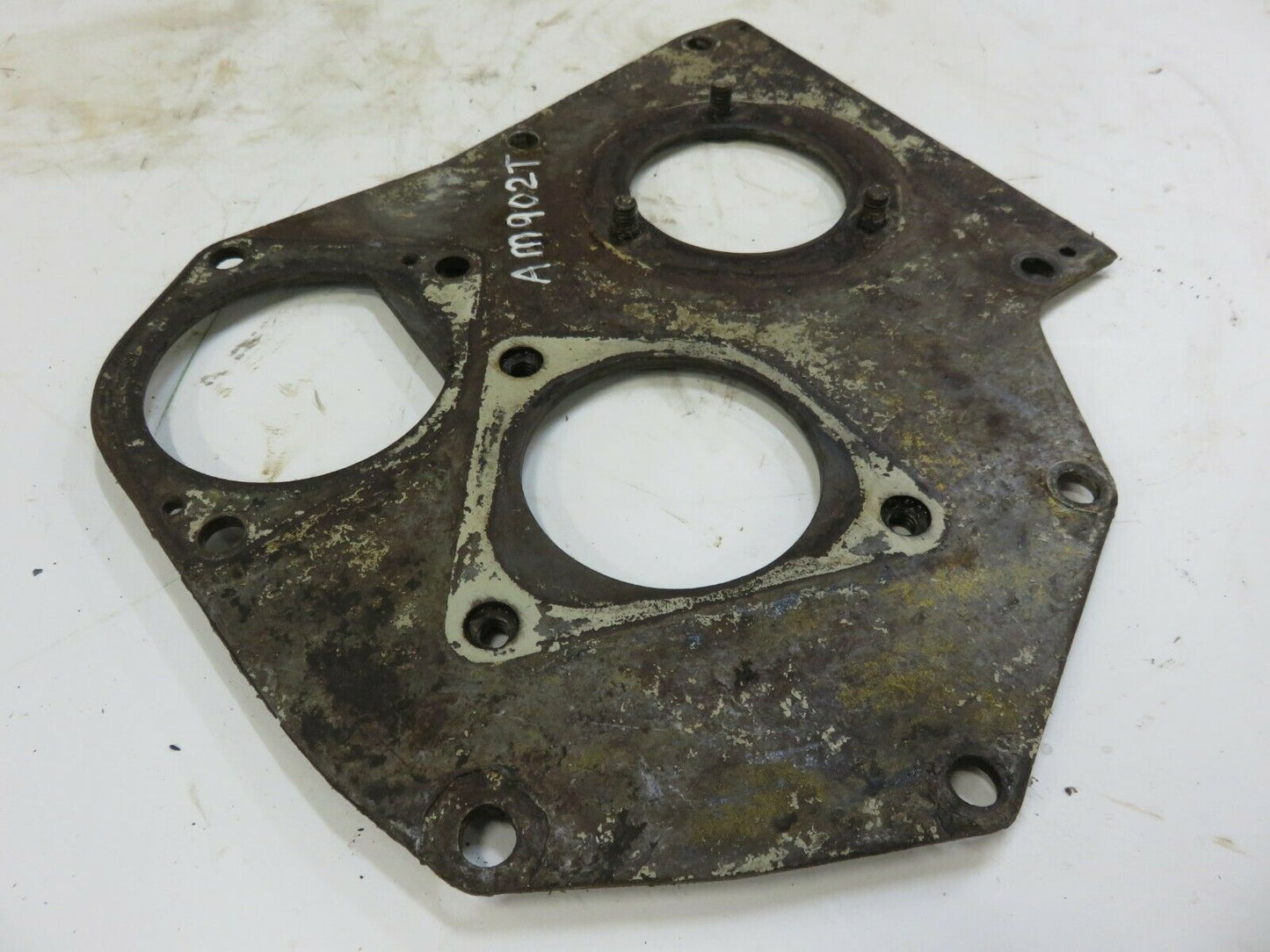 AM902T, AM931T John Deere Front Engine Cover Plate For M, 40, 320, 420, 330, 430