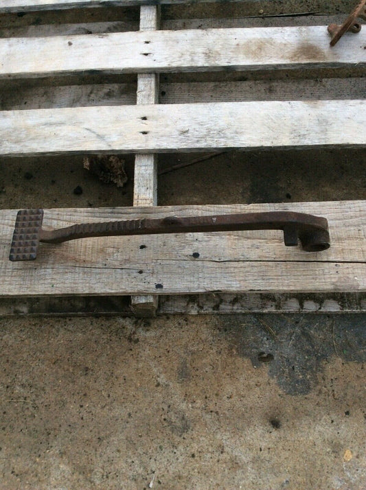 A3785R, A6020R John Deere Right Brake Pedal For 60, 620