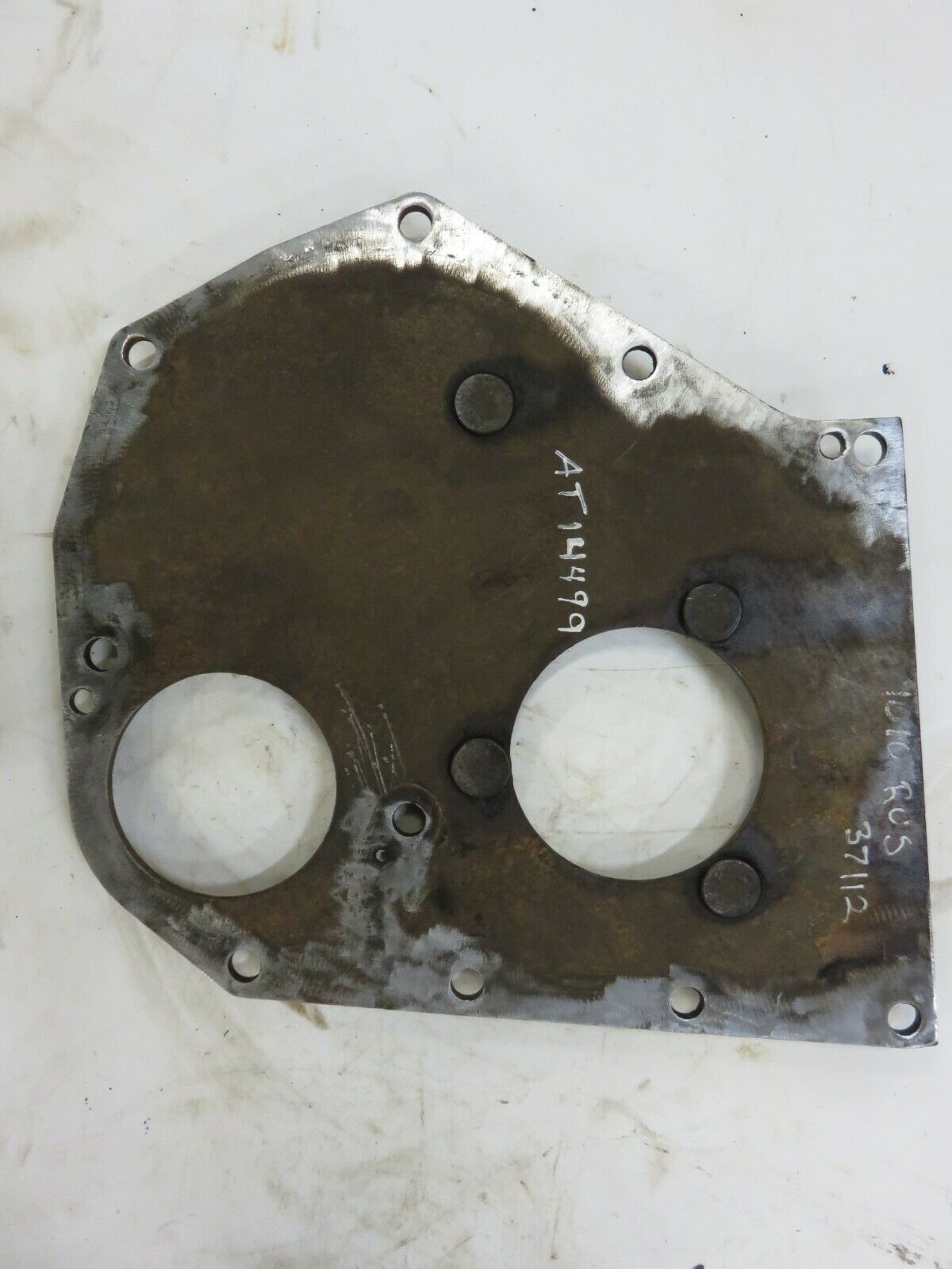 AT14499 John Deere Front Timing Gear Cover Plate For 1010