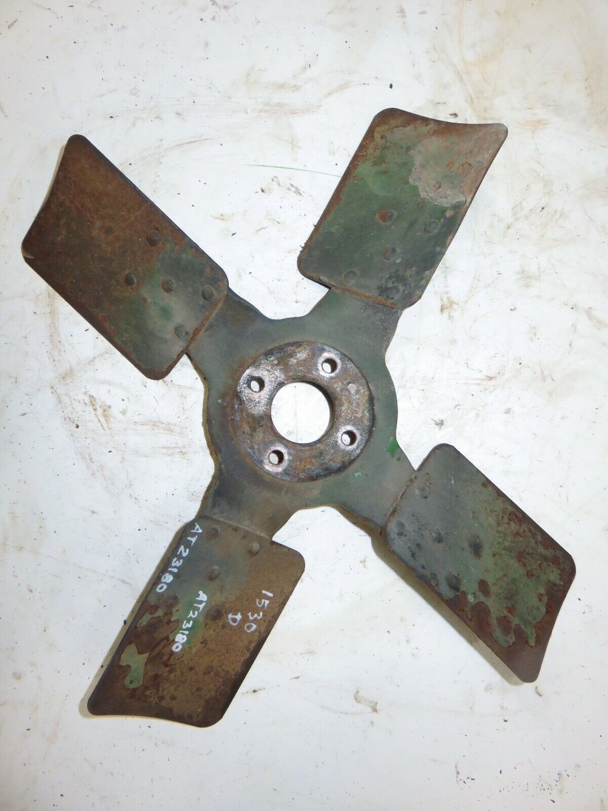 AT23180 John Deere Fan Blade For 1020, 1120, 1520, 2020, 2120, 1030, 1130