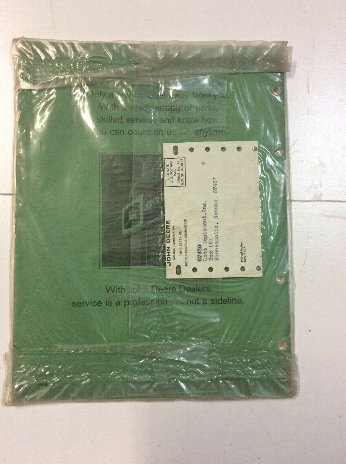 OML27359 John Deere NOS Operators Manual For 820