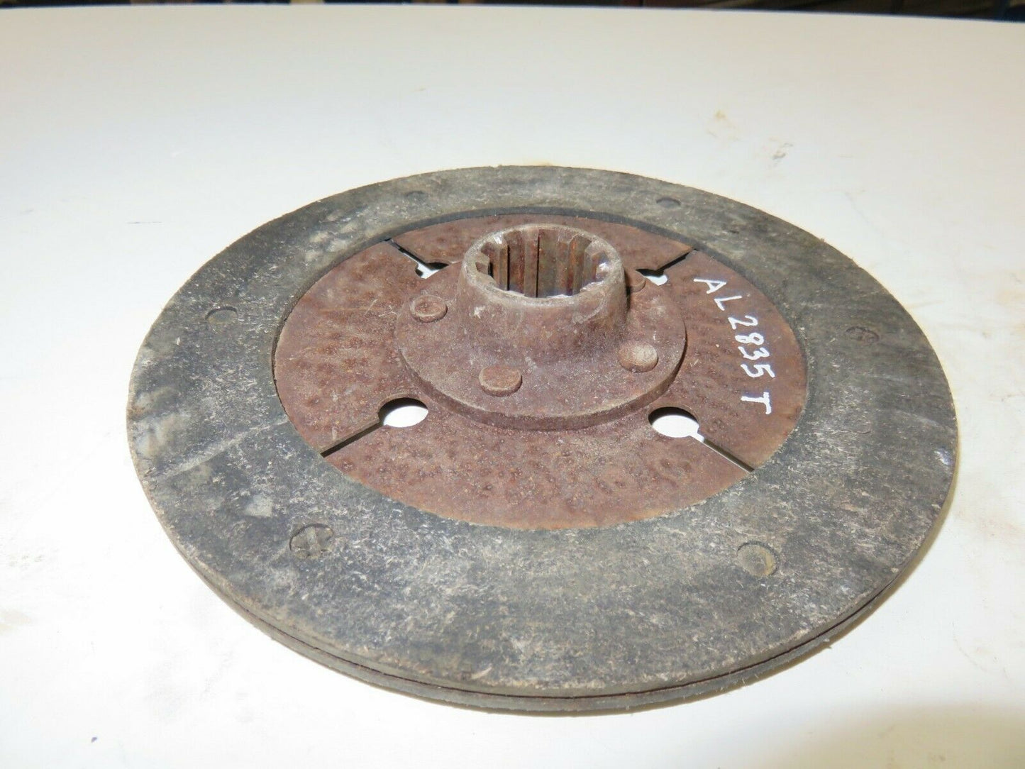 AL2835T John Deere Clutch Disc For L, LA, LI