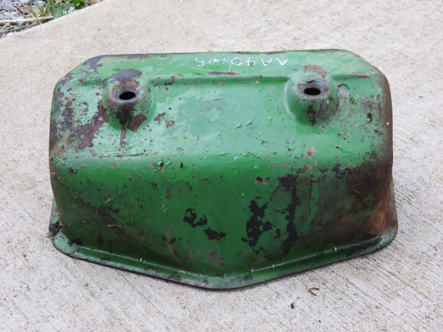 AA4016R John Deere Valve Cover For A