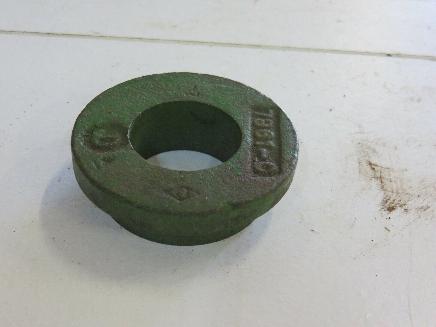 7961C John Deere NOS Pivot Roller For Loader Models 30, 40, 50