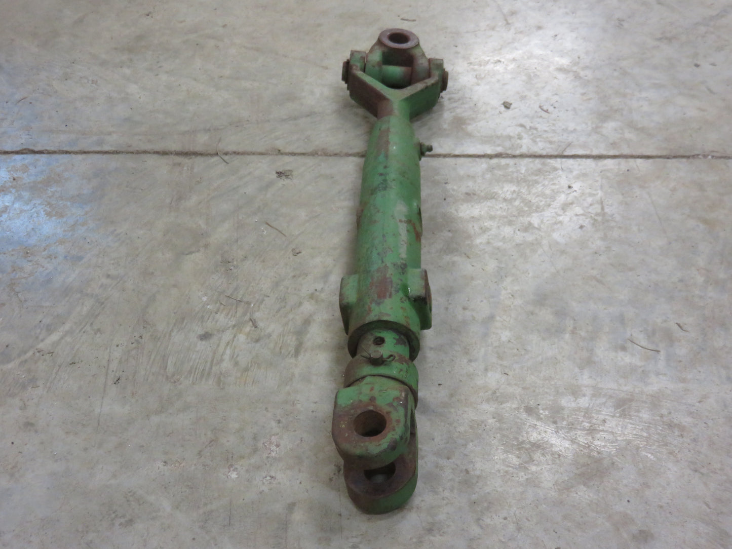 R28456-L John Deere Left Lift Link For Utility 3010, 3020