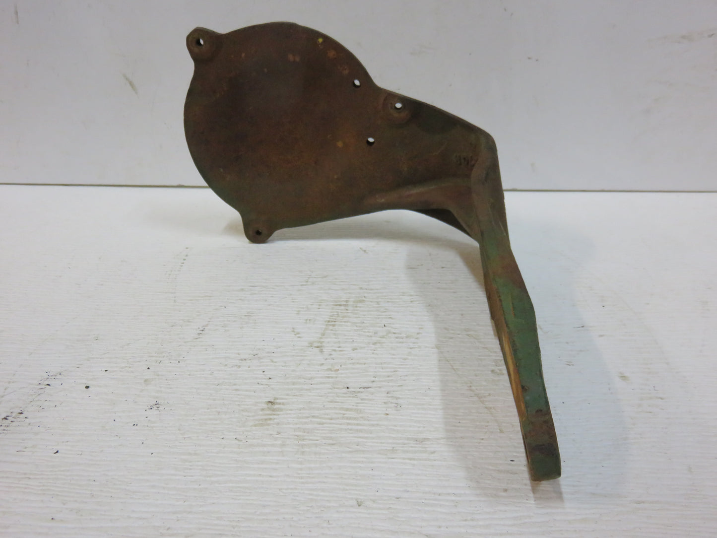 A5270R John Deere LP Fuel Convertor Bracket For 60, 70, 620, 720