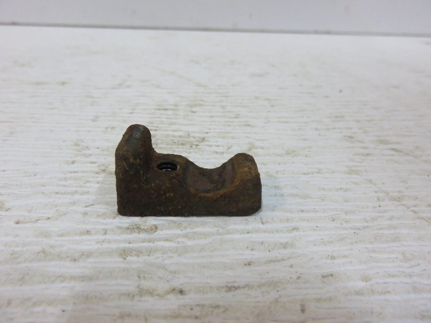 M2163T John Deere Hydraulic Line Clamp For 40