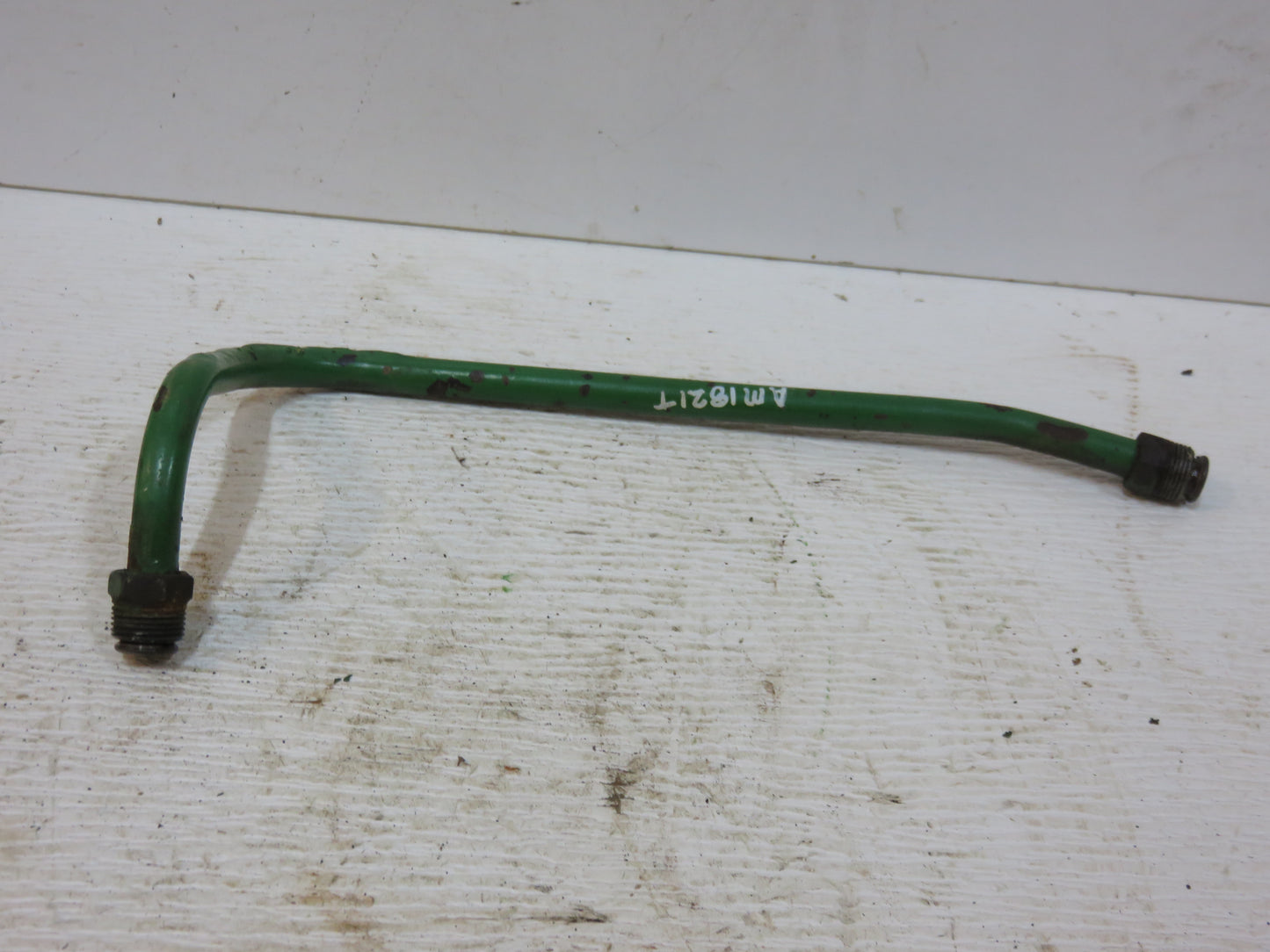 AM1821T John Deere Touch-O-Matic Dash To Lift Pressure Line For 40