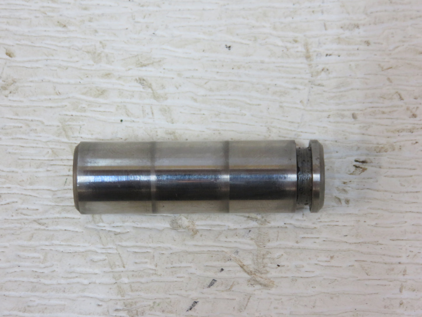 T21722 John Deere Steering Shaft Pin For 1020, 1120, 1520, 1030, 1130, 1530, 1630, 1640