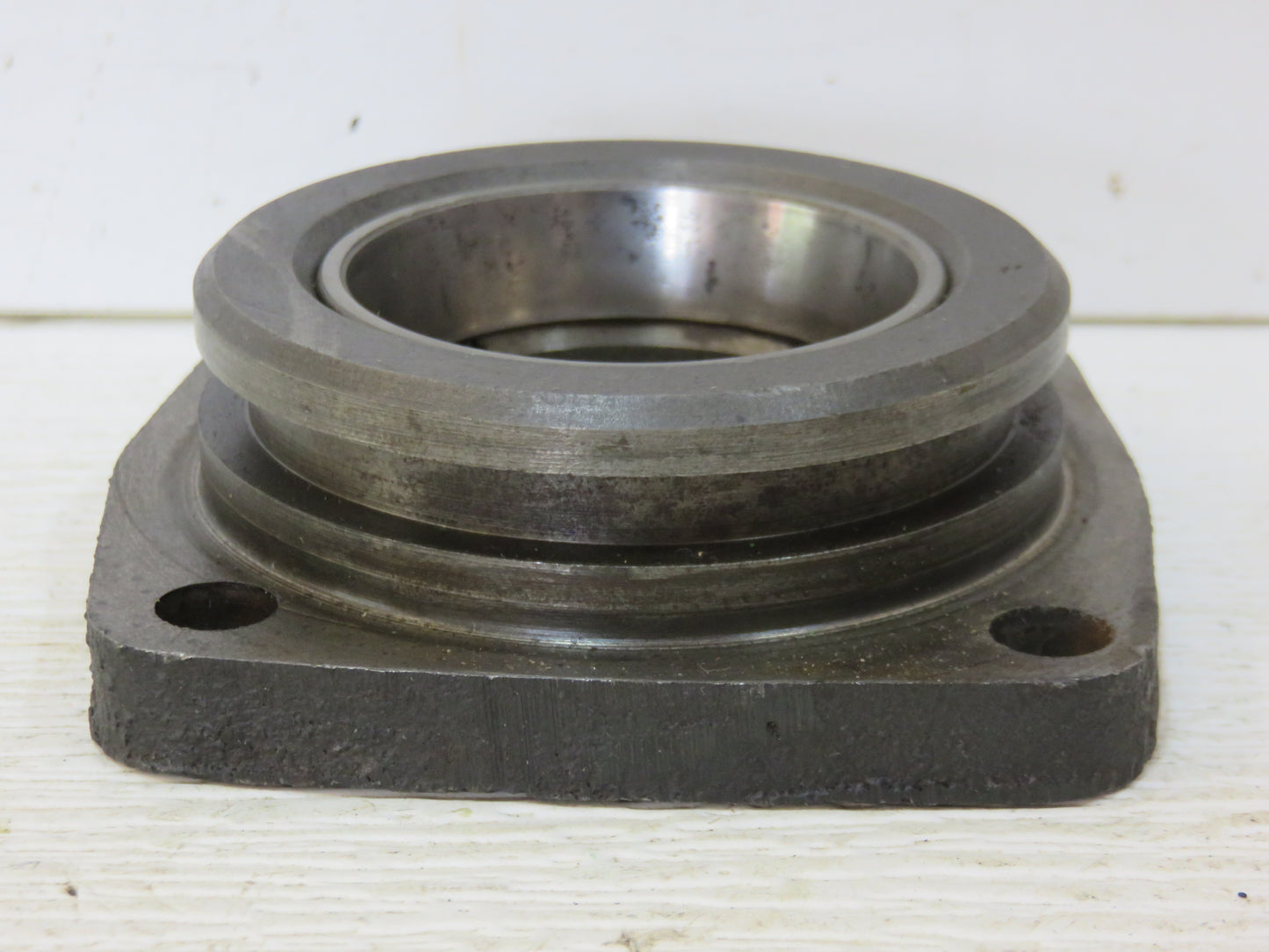 M47T, AM656T John Deere Transmission Input Shaft Bearing Quill For M, 40, 320, 420, 330