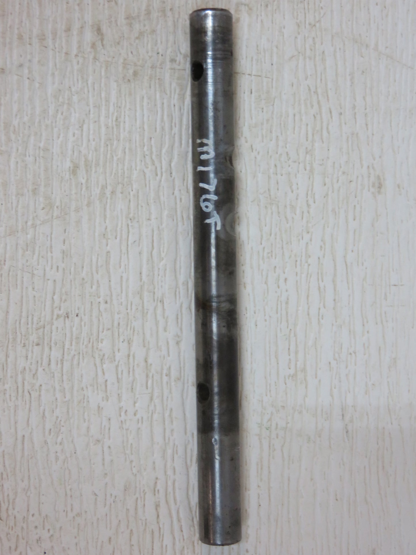 M176T John Deere Third Speed Shifter Fork Shaft For M, 40, 320, 420, 330