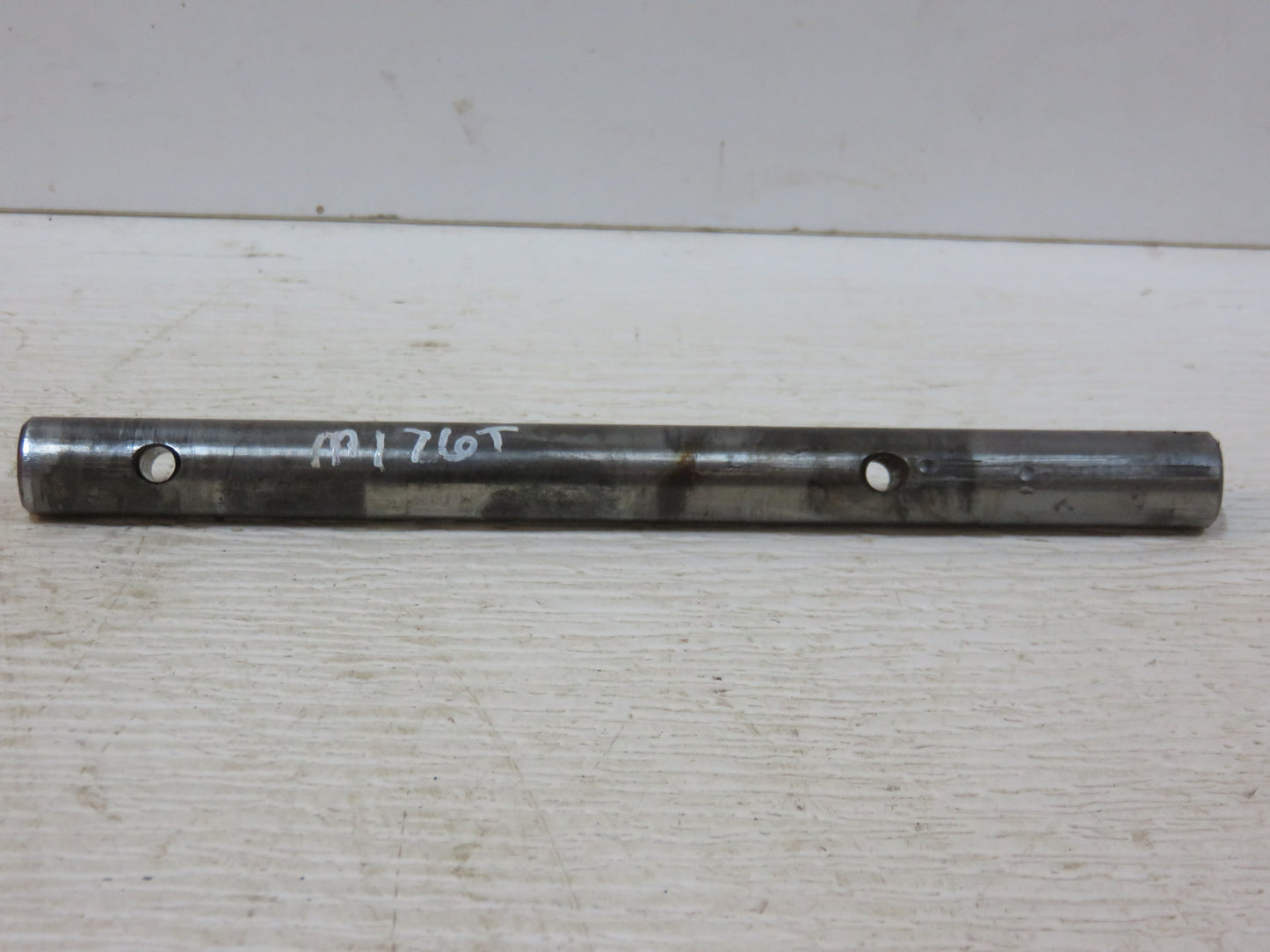 M176T John Deere Third Speed Shifter Fork Shaft For M, 40, 320, 420, 330