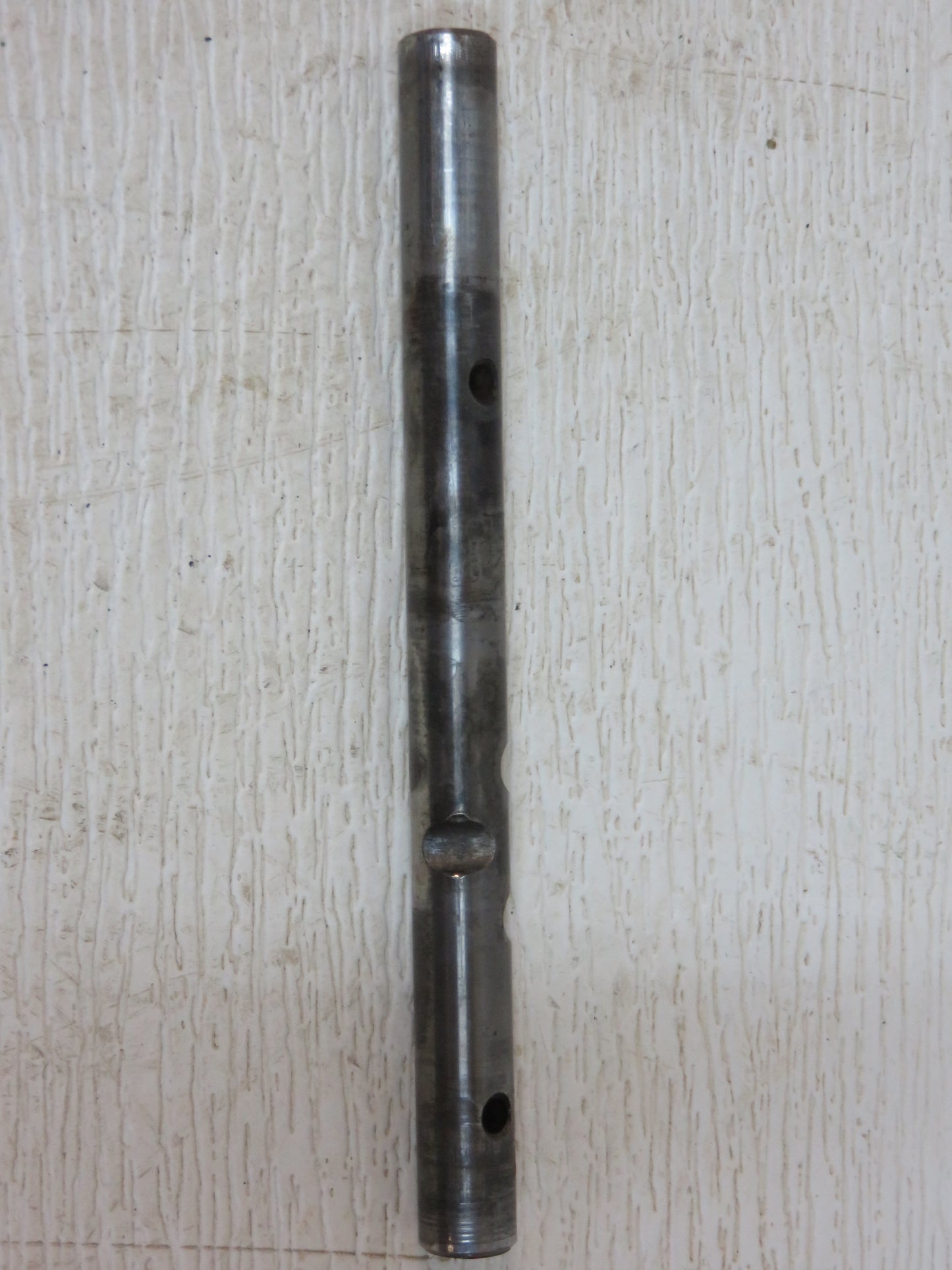 M176T John Deere Third Speed Shifter Fork Shaft For M, 40, 320, 420, 330