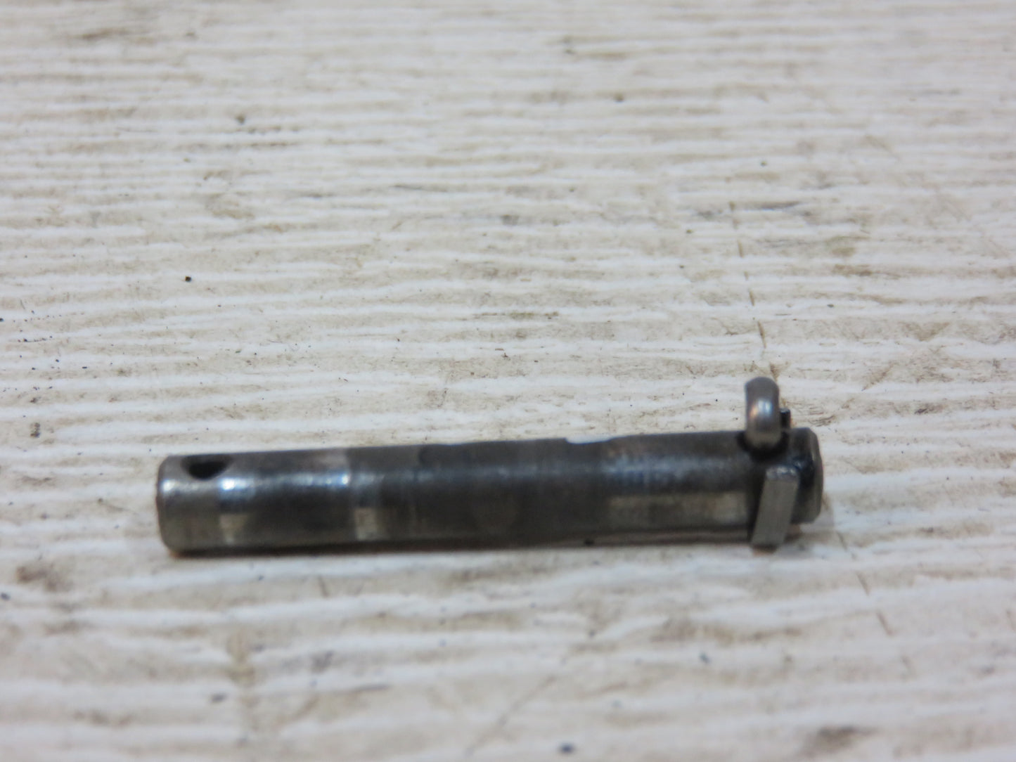 F3326R, JDS3003 John Deere Governor Weight Pin For A, B, D, G, H, R, 50, 60, 70, 80, 520, 620, 720, 820