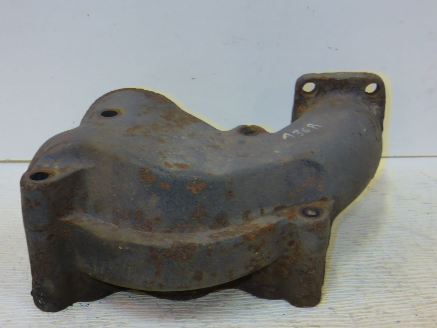 A36R, JDS077 John Deere Manifold For A