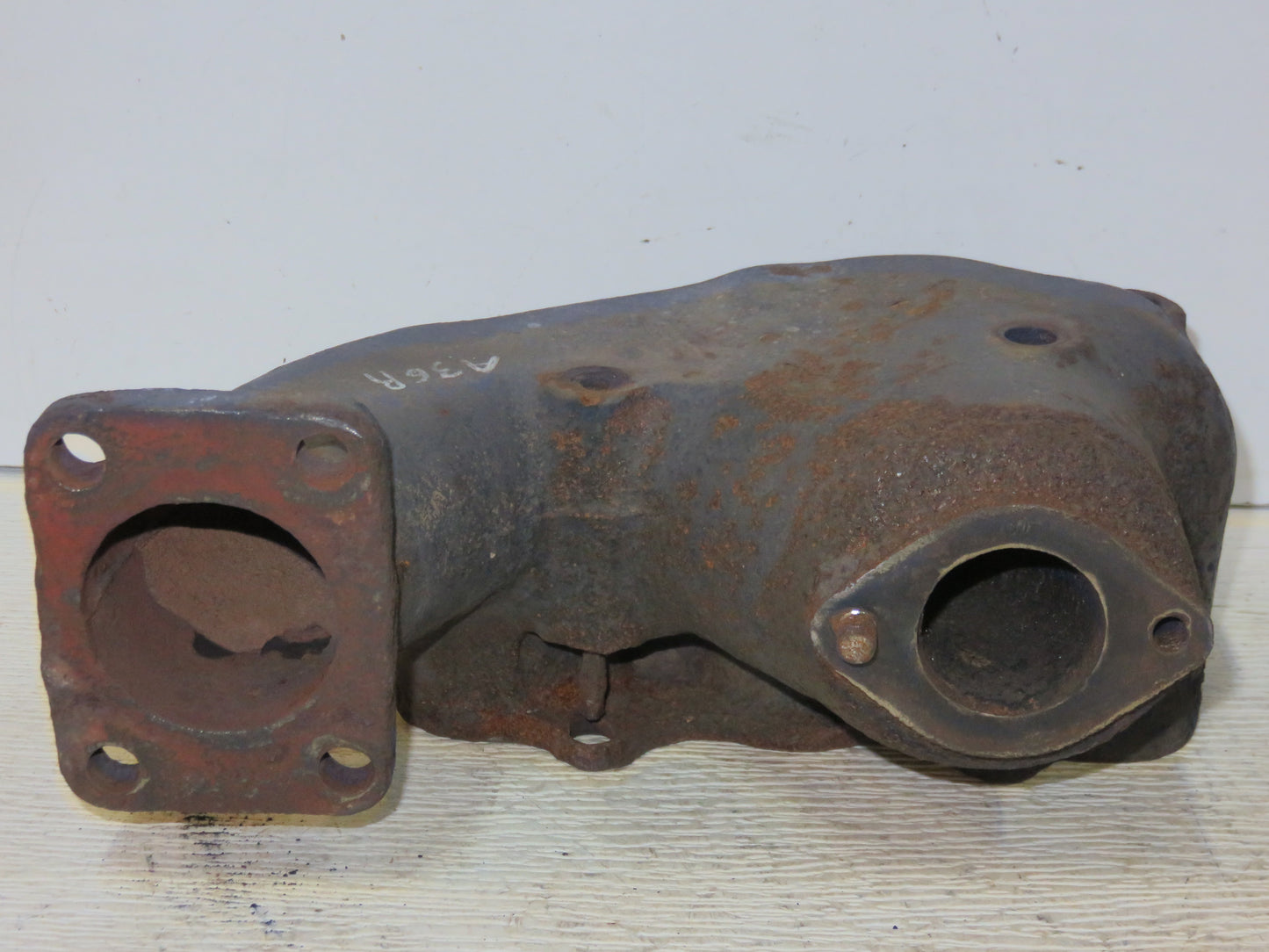 A36R, JDS077 John Deere Manifold For A