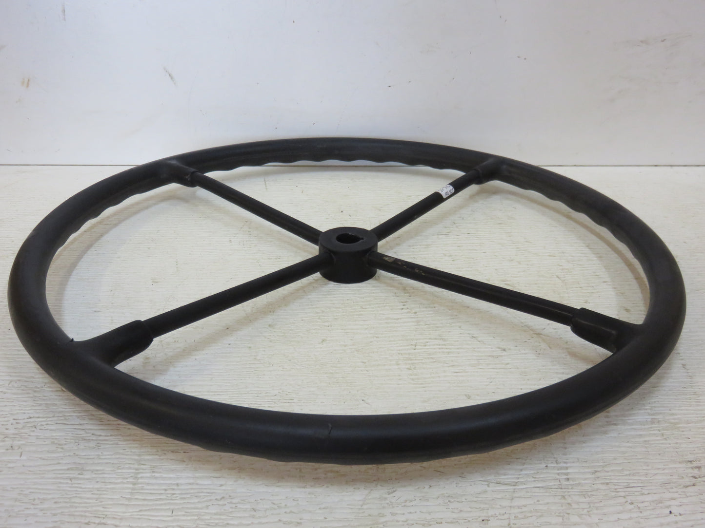 AR505R John Deere Steering Wheel For R, 70, 80, 720, 820