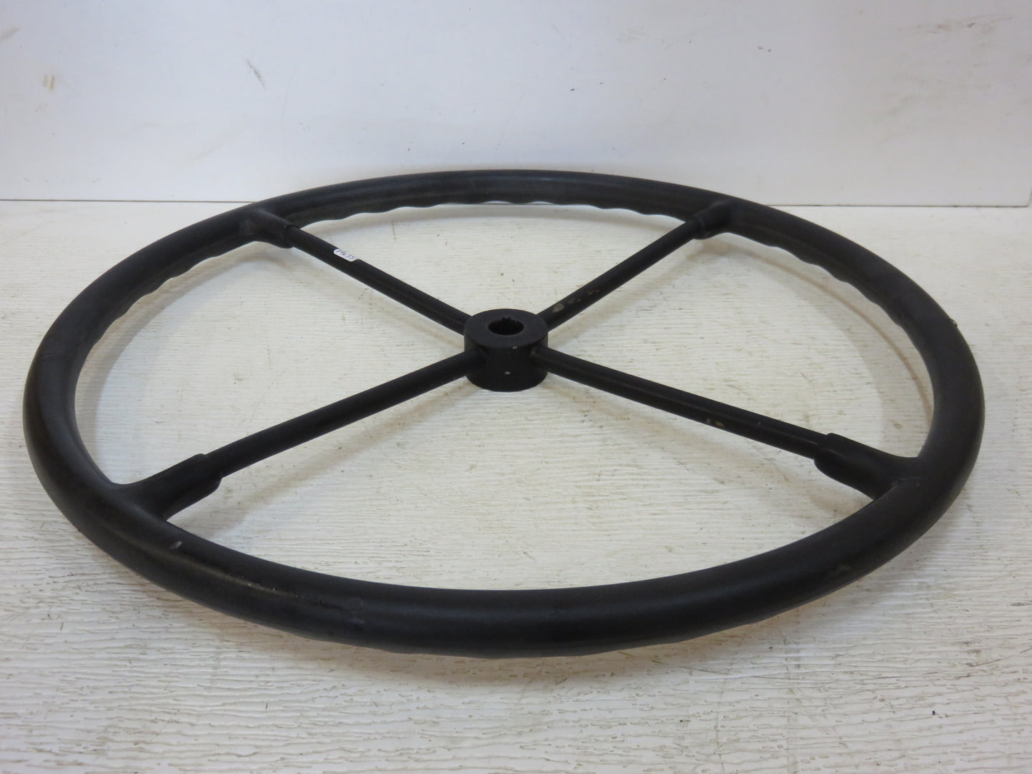 AR505R John Deere Steering Wheel For R, 70, 80, 720, 820