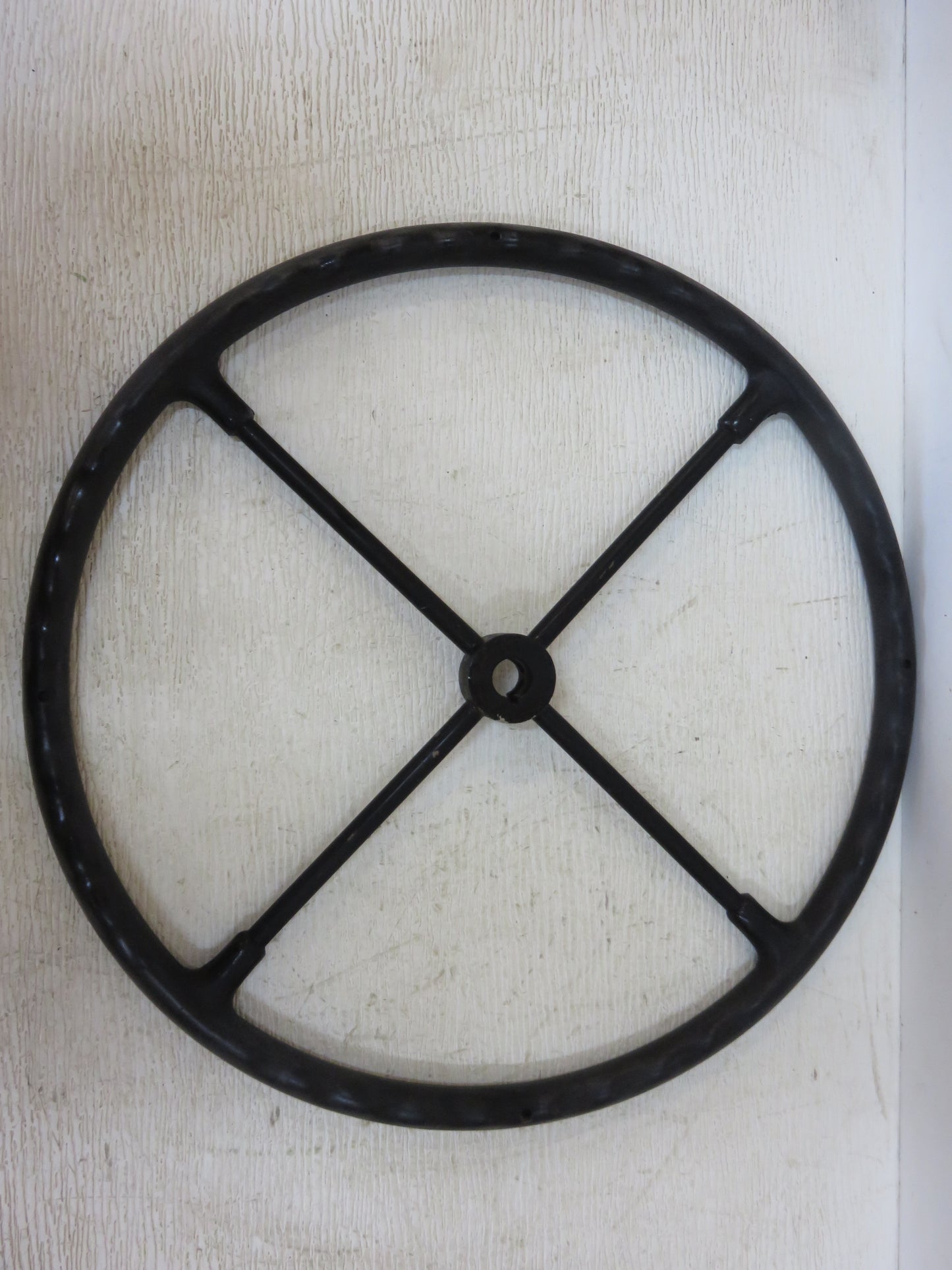 AR505R John Deere Steering Wheel For R, 70, 80, 720, 820