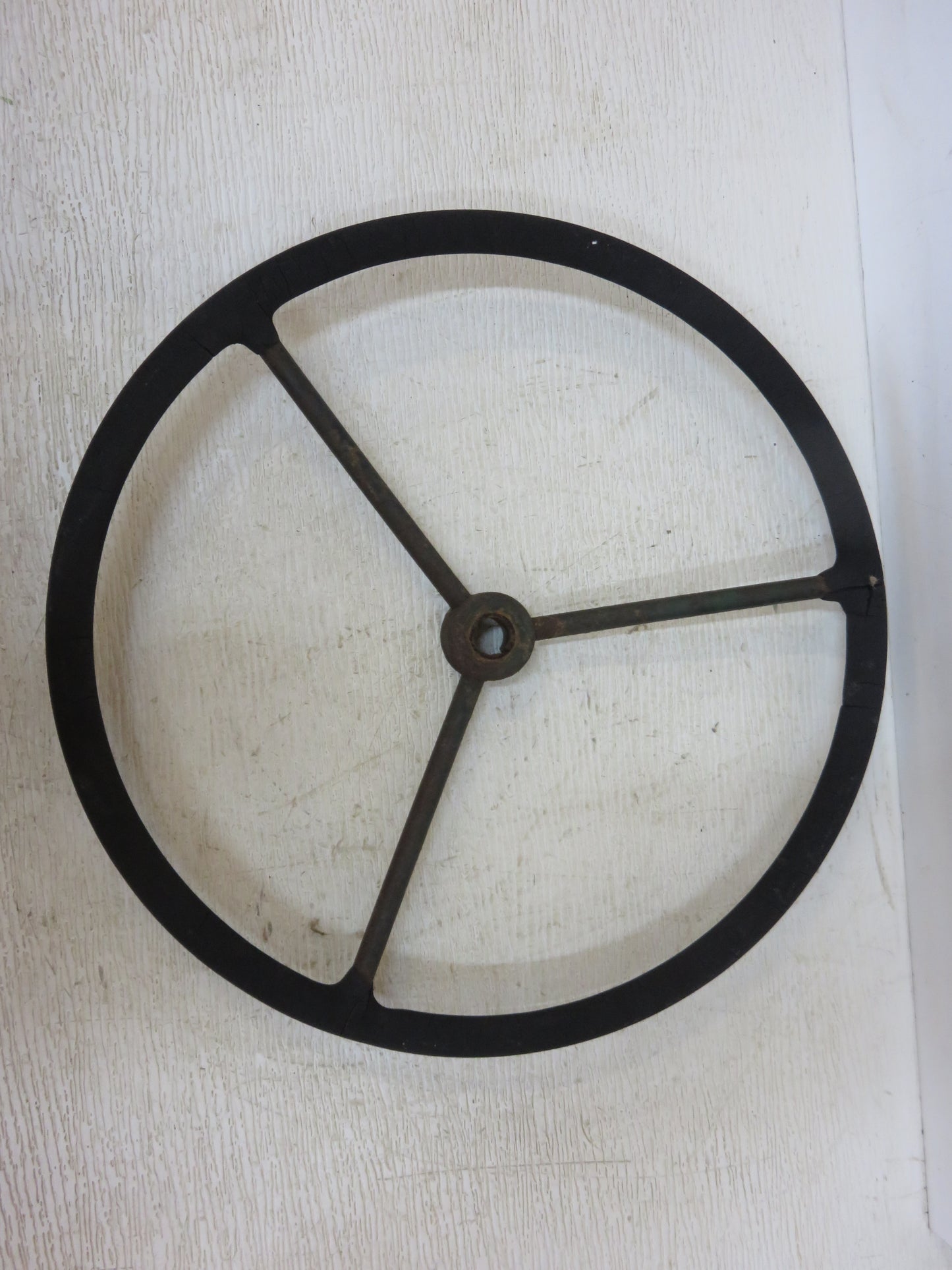 AA380R John Deere Steering Wheel For A, B, D, G, 50, 60, 70, 80, 520, 620, 720, 820, 840