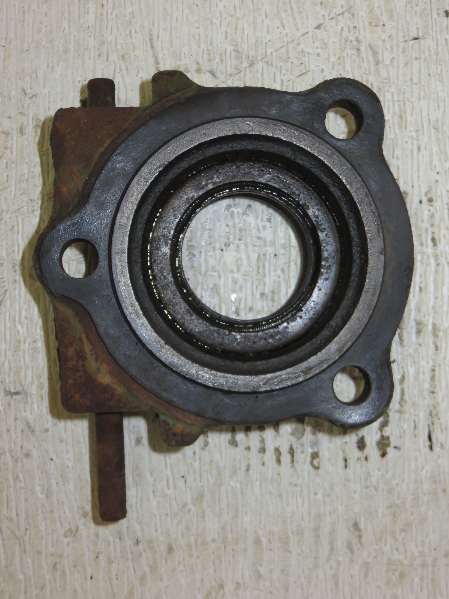 A4581R John Deere PTO Oil Seal Housing For 50, 60