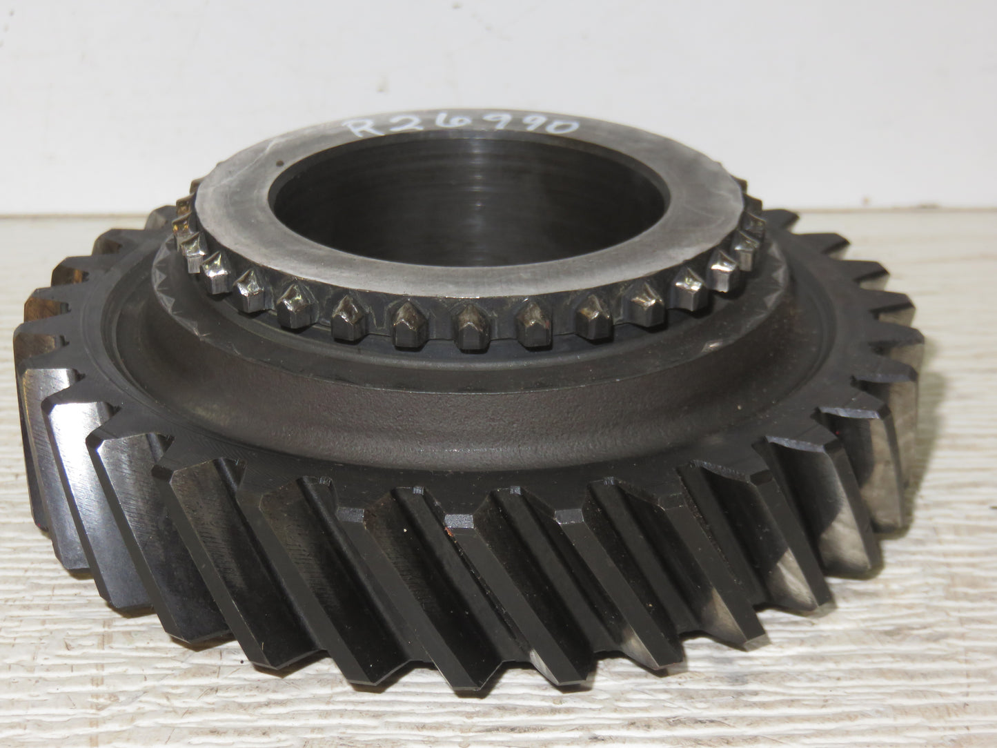 R26990 John Deere 4th And 7th Speed Gear For 2510, 2520, 3010, 3020