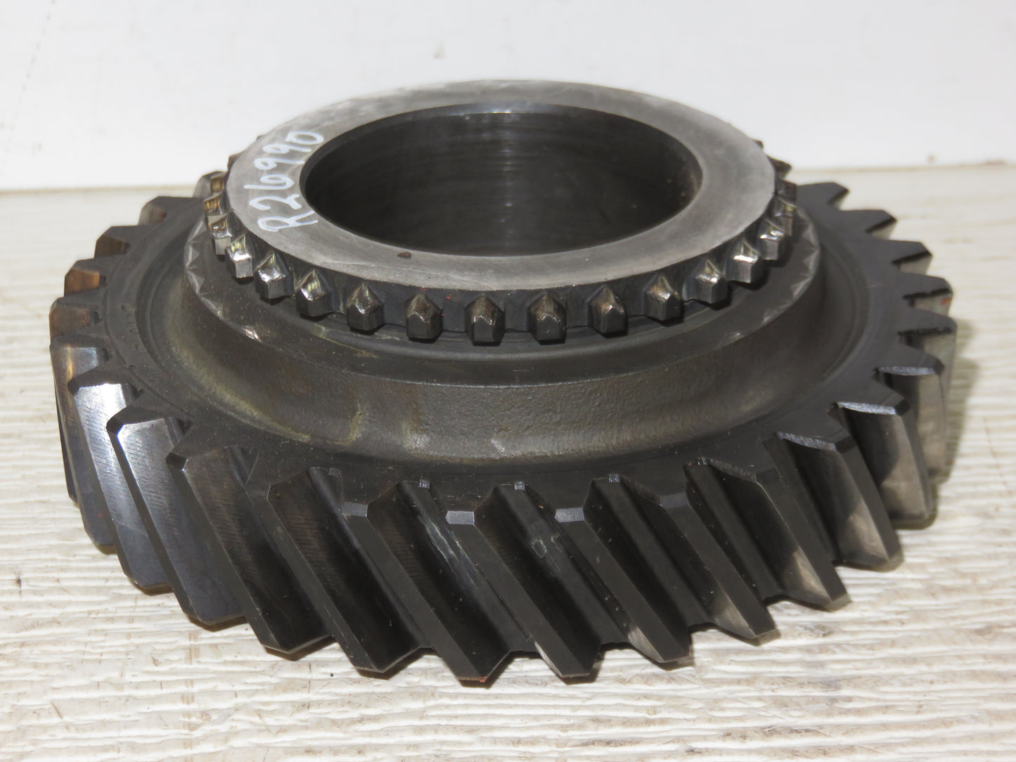 R26990 John Deere 4th And 7th Speed Gear For 2510, 2520, 3010, 3020