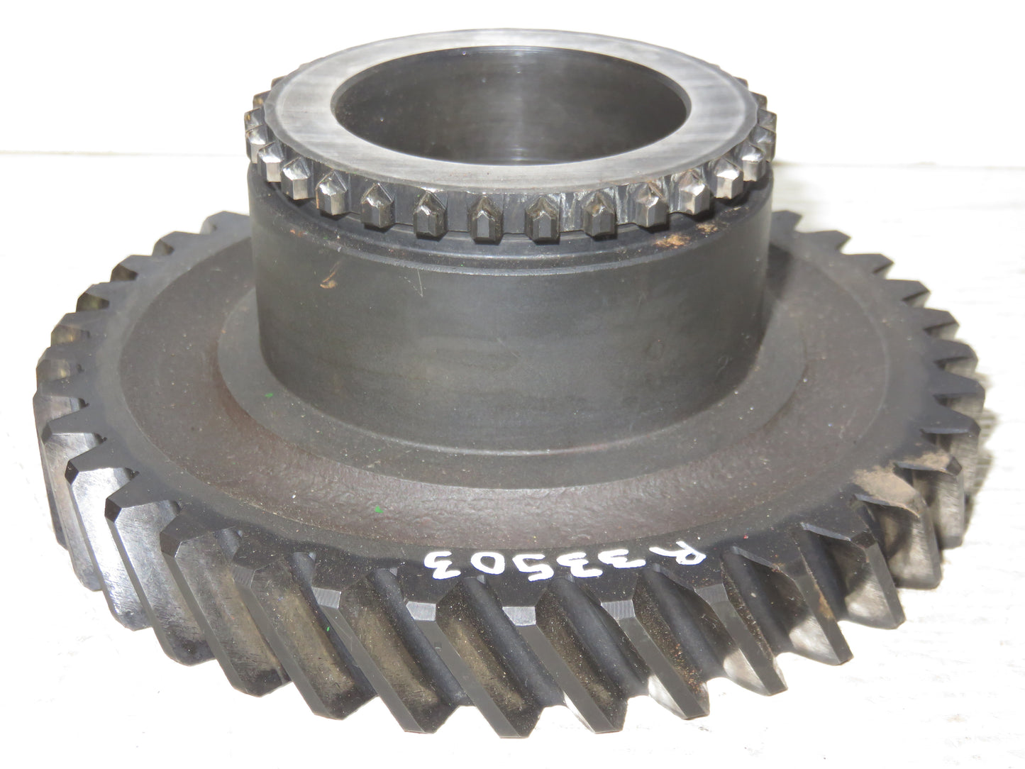 R33503 John Deere 2nd And 5th Speed Gear For 2510, 2520, 3020, 4030