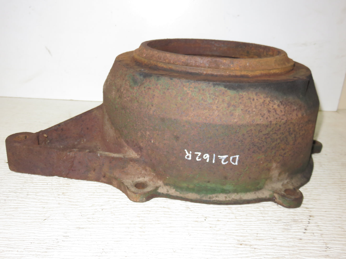 D2162R John Deere Right Hand Main Bearing Cover For W Power Unit