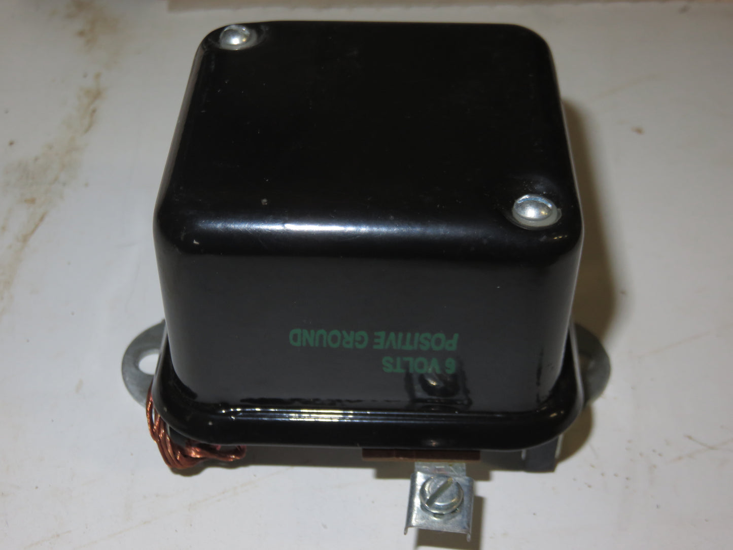 AM2702T, AM1863T John Deere 6 Volt Voltage Regulator For M, 40, 320, 420, 330, 430