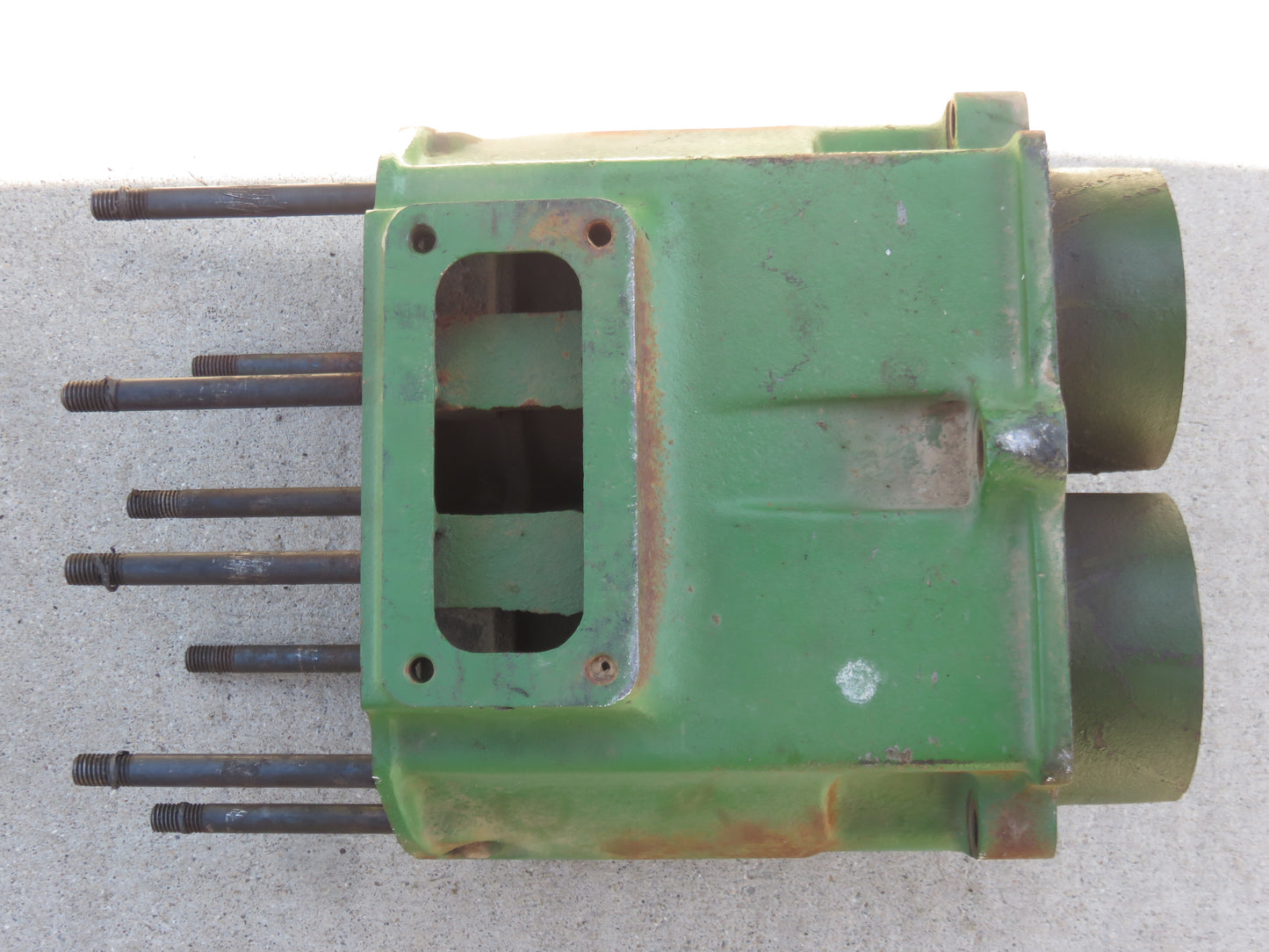 AA4182R, A3462R John Deere Cylinder Block For A