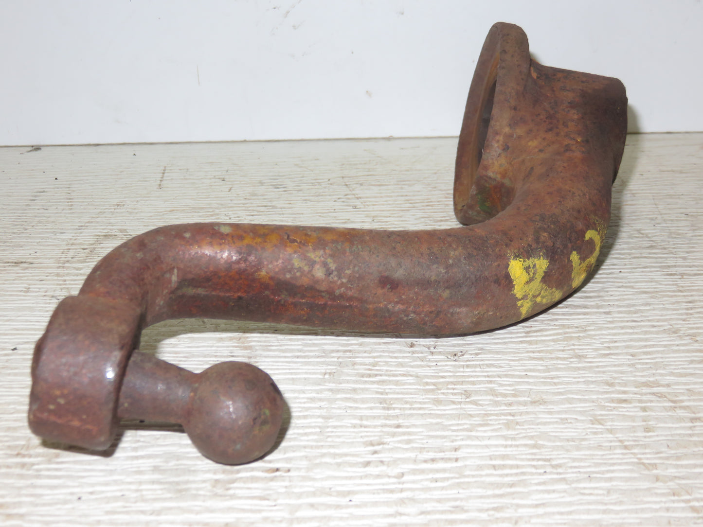 AB4685R, B3245R John Deere Right Hand Ball Up Steering Arm For A, B, G, 50, 60, 70, 520, 620