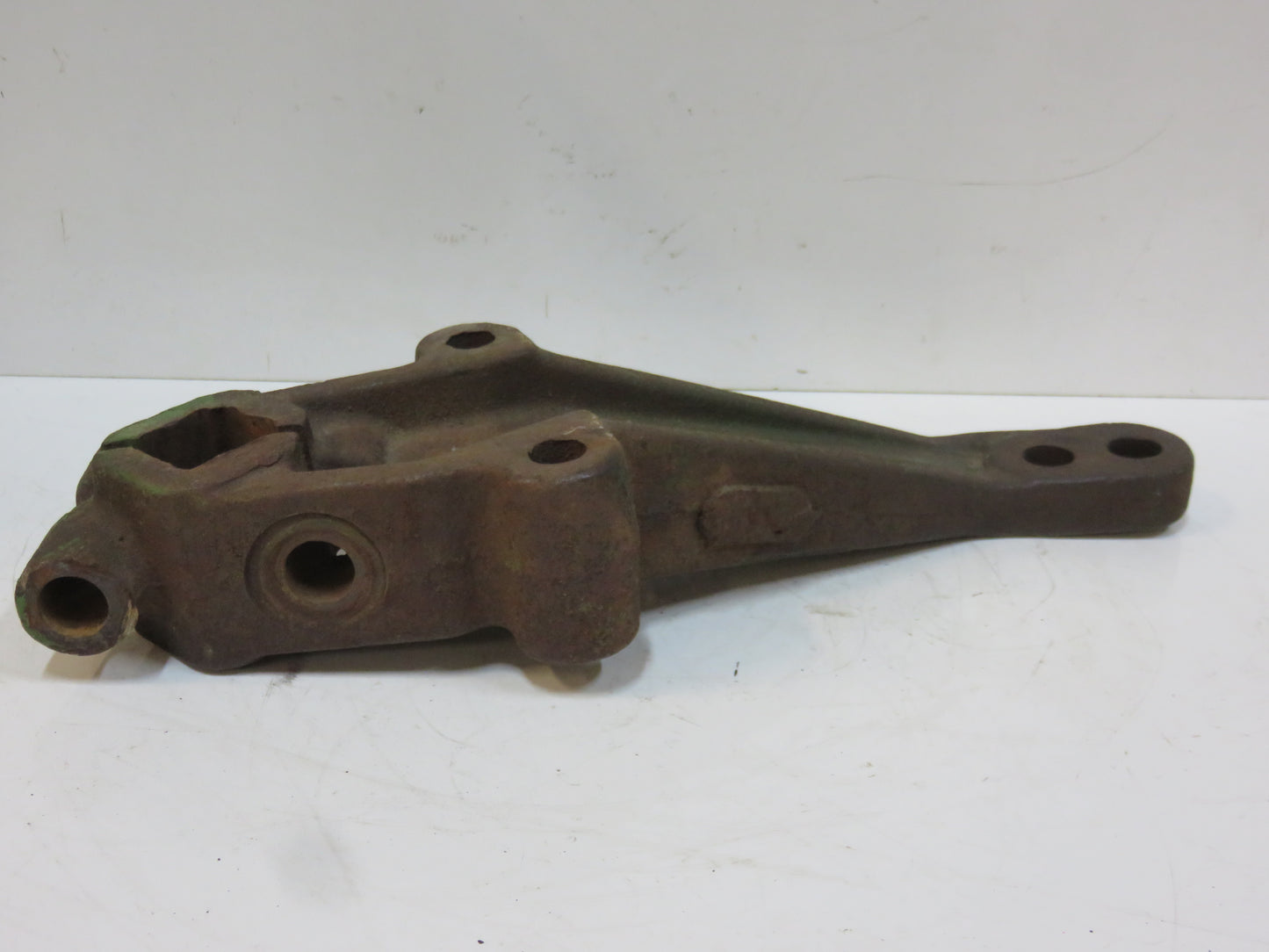 P831A John Deere 3 Point Right Hand Crank Arm For 800A Hitch