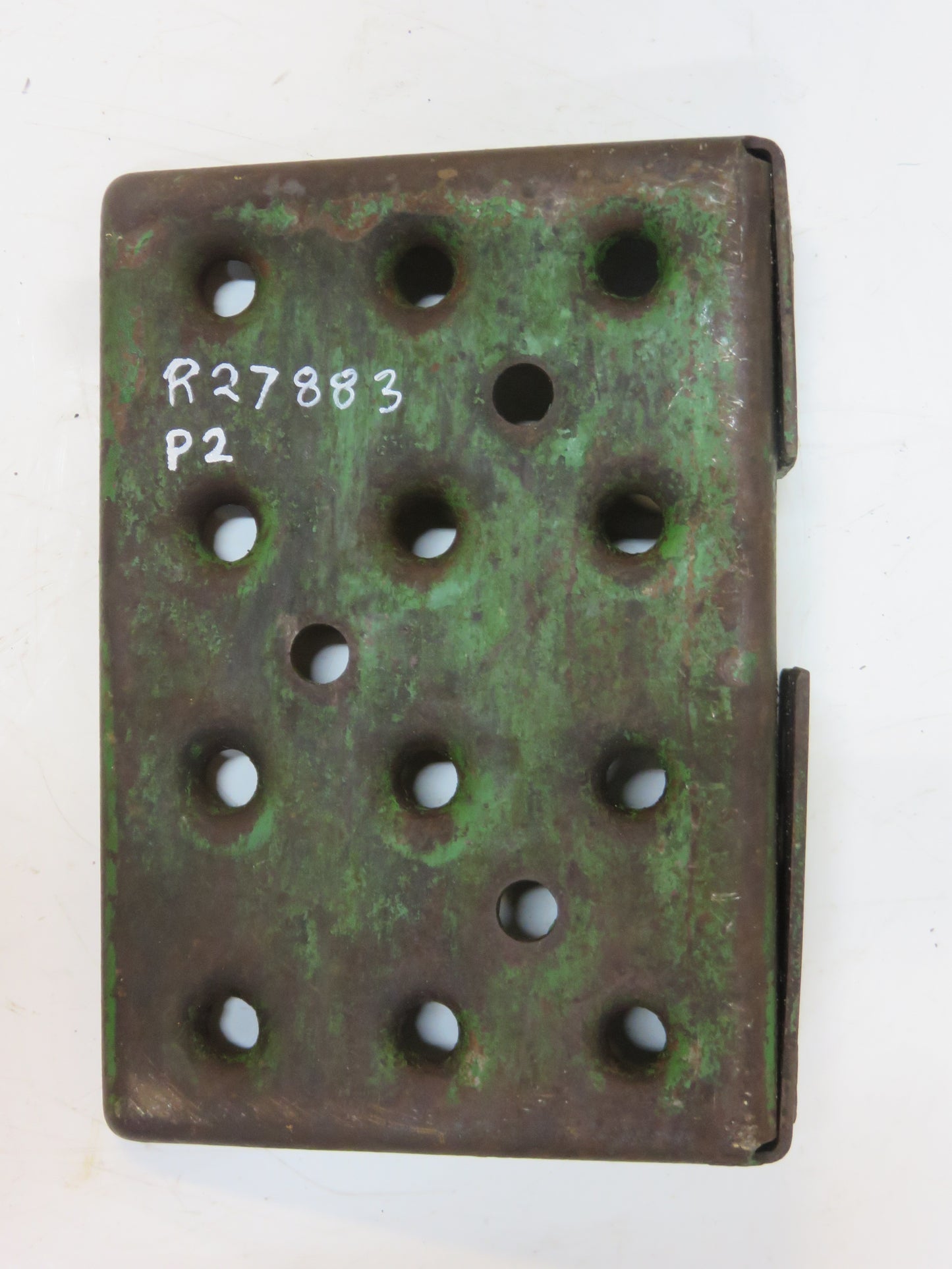 R27883 John Deere Step For 2510, 3010, 4010, 2520, 3020, 4000, 4020, 4320