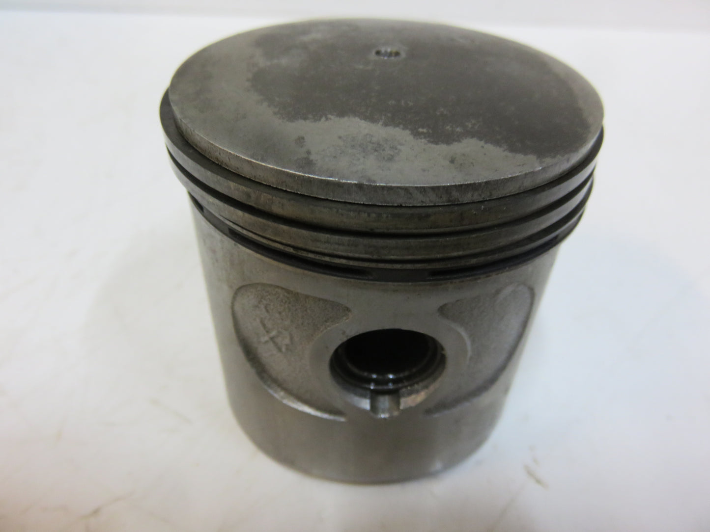 AR691R, R589R John Deere Standard Piston For R Pony Motor