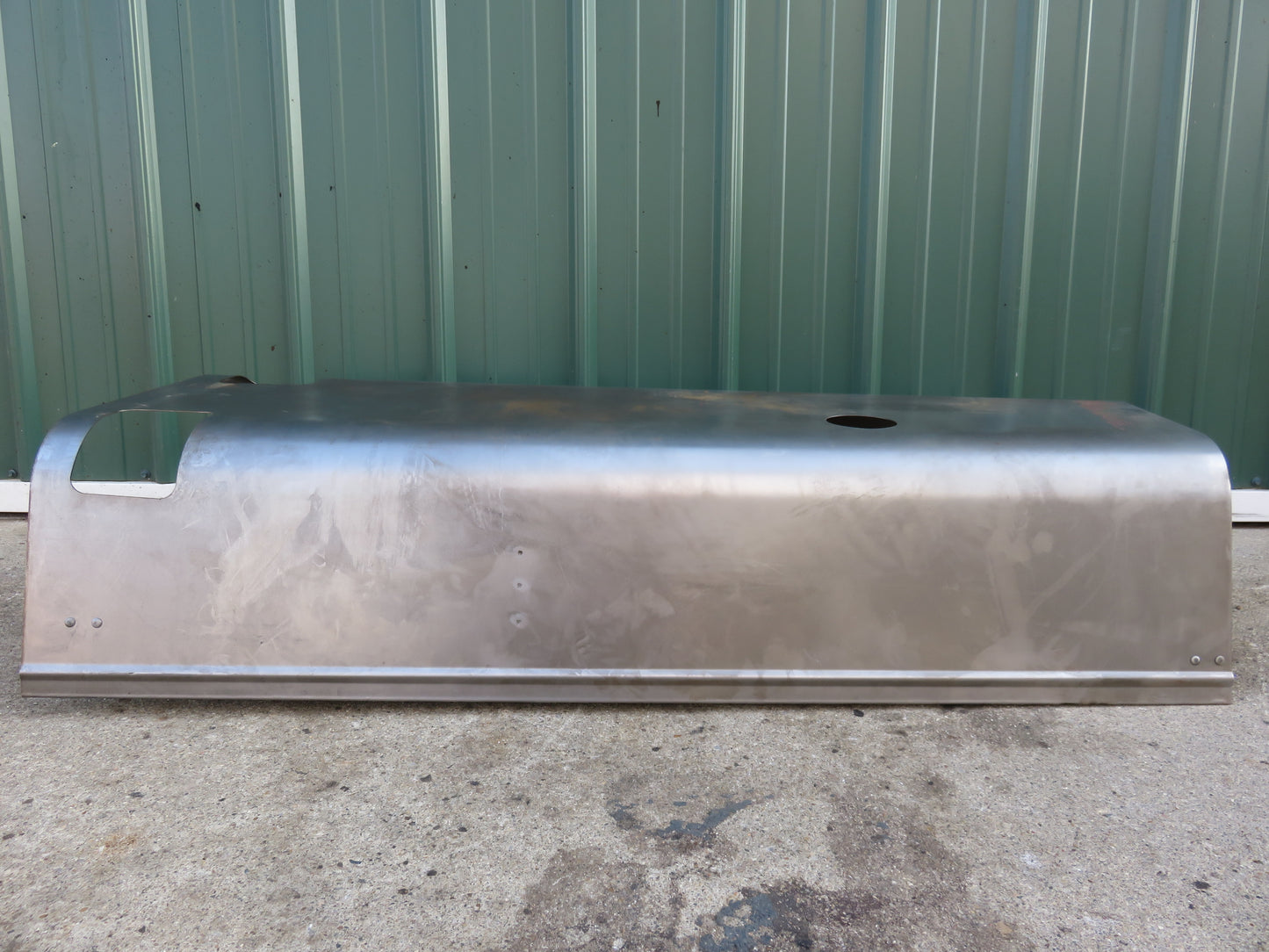 AA526R John Deere Side Fill Hood For A