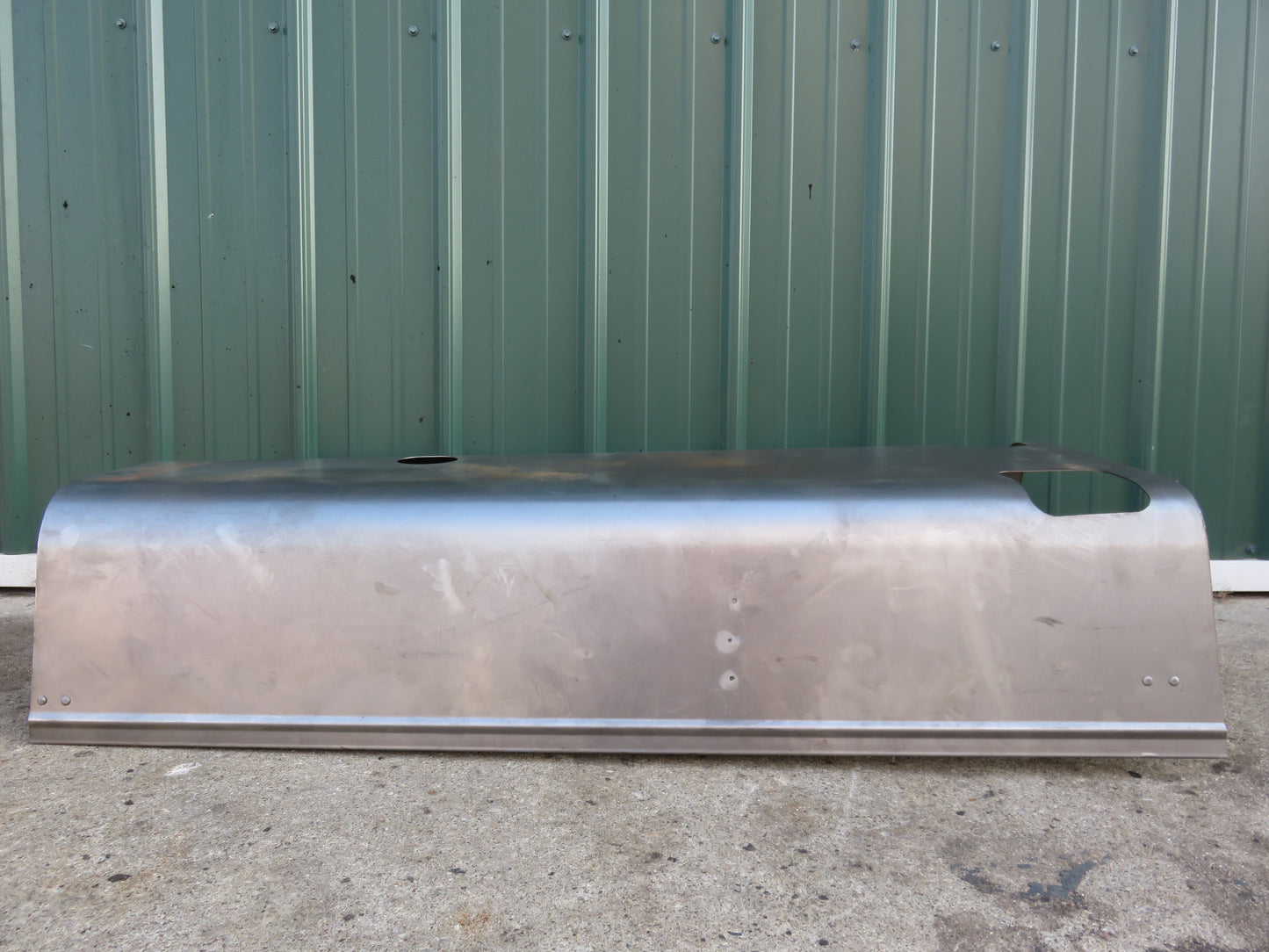 AA526R John Deere Side Fill Hood For A