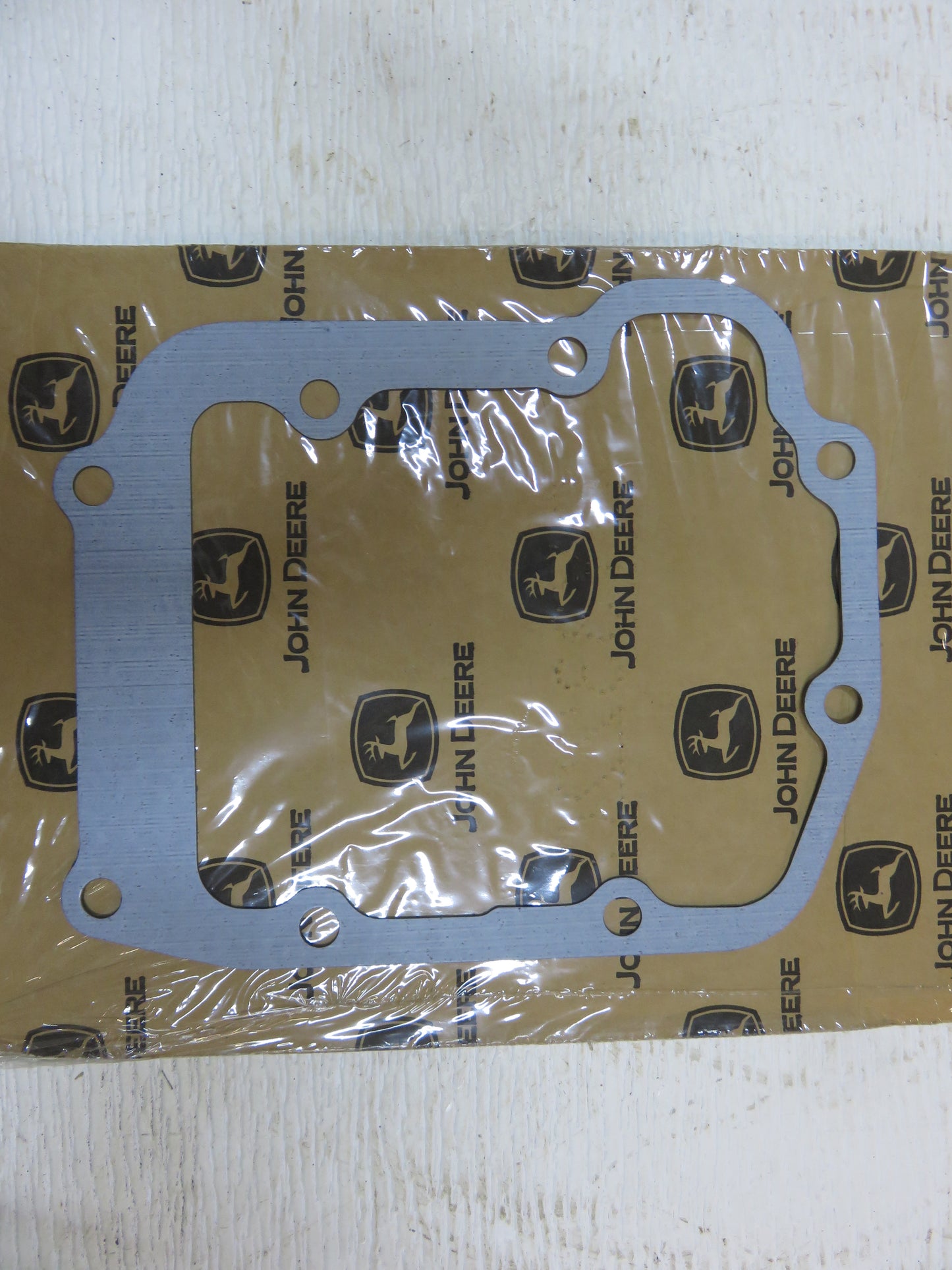 R94286 John Deere NOS Clutch Pressure Regulating Valve Gasket For 4030, 4040, 4240, 4440, 4050