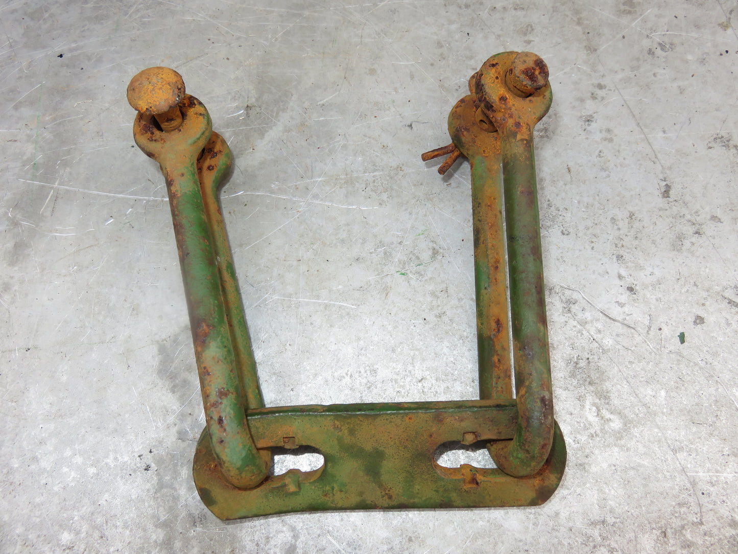 AM1081T, AM1118T John Deere Drawbar Lift Chain For MT